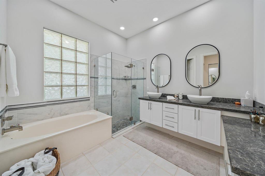 307 Sweet Bay Circle