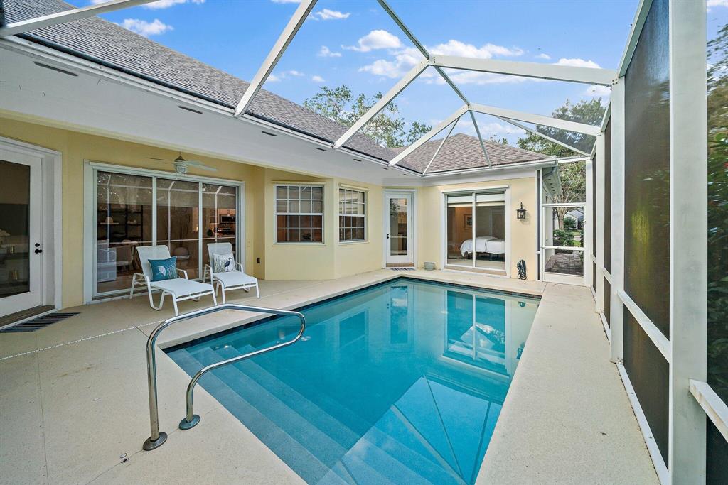 307 Sweet Bay Circle