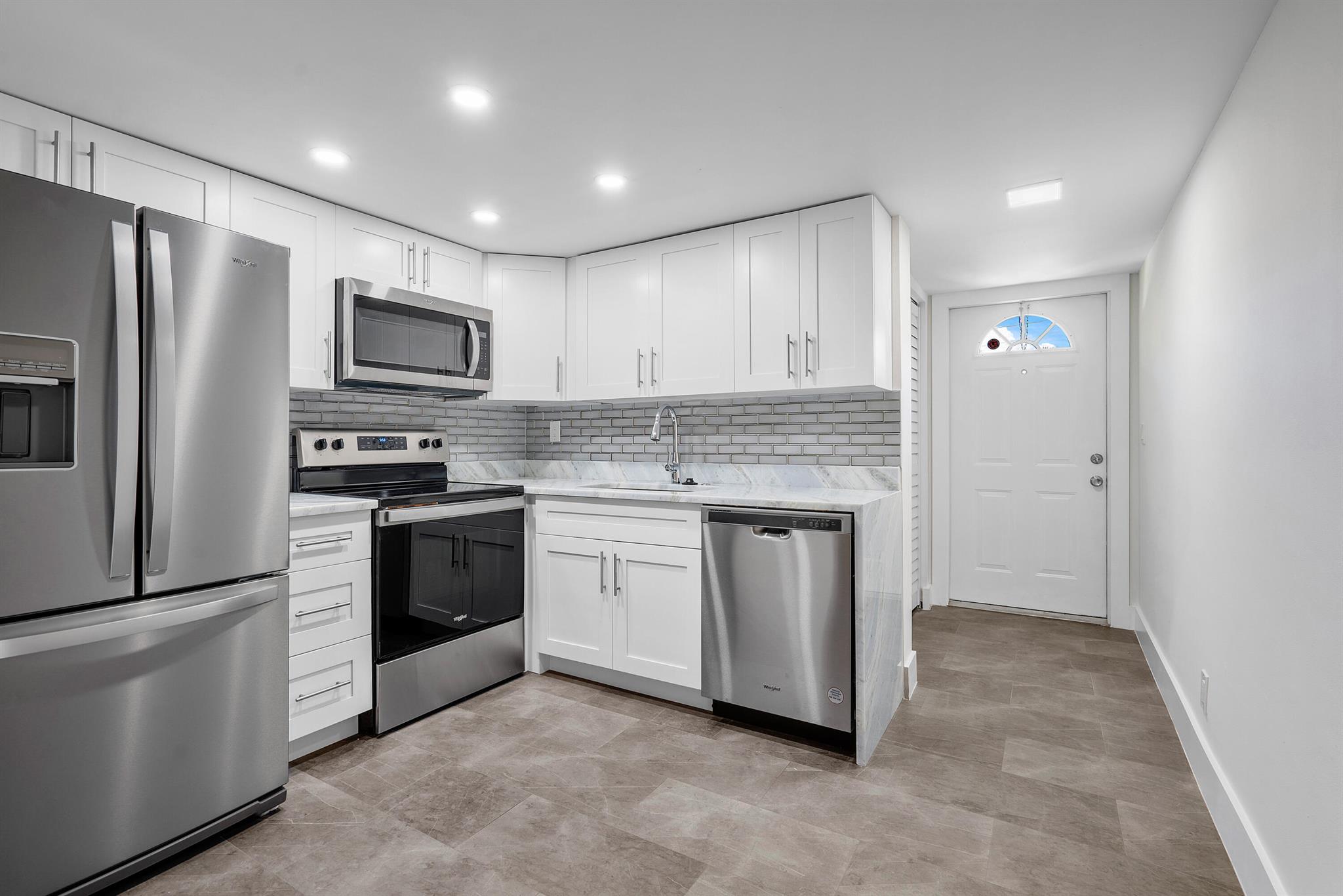 1850 Palm Trail Unit: 104
