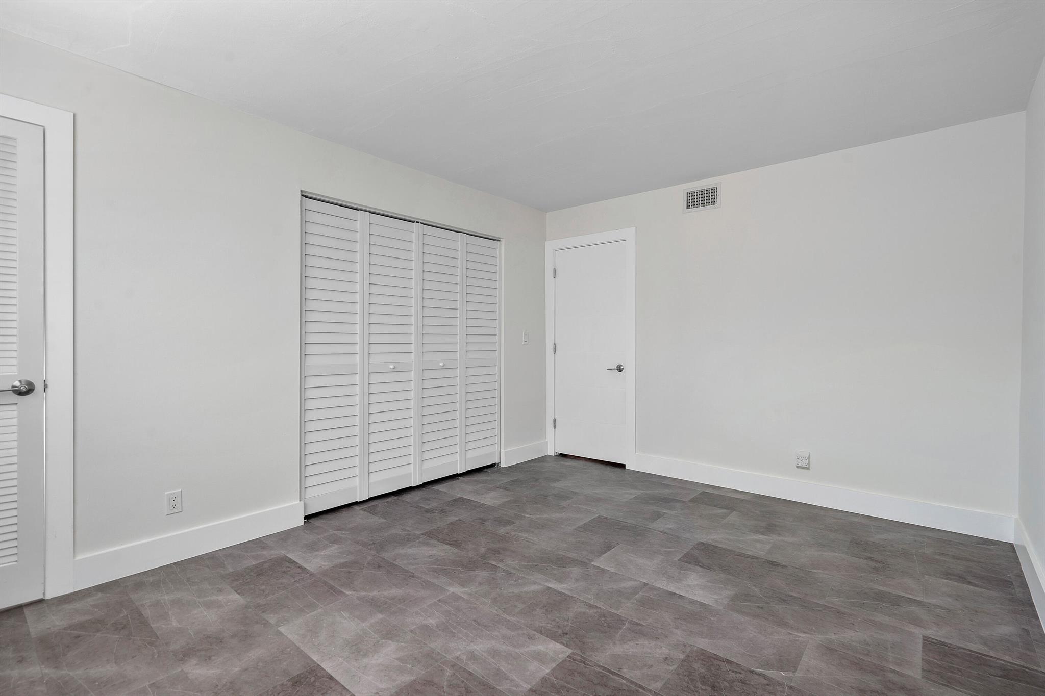 1850 Palm Trail Unit: 104