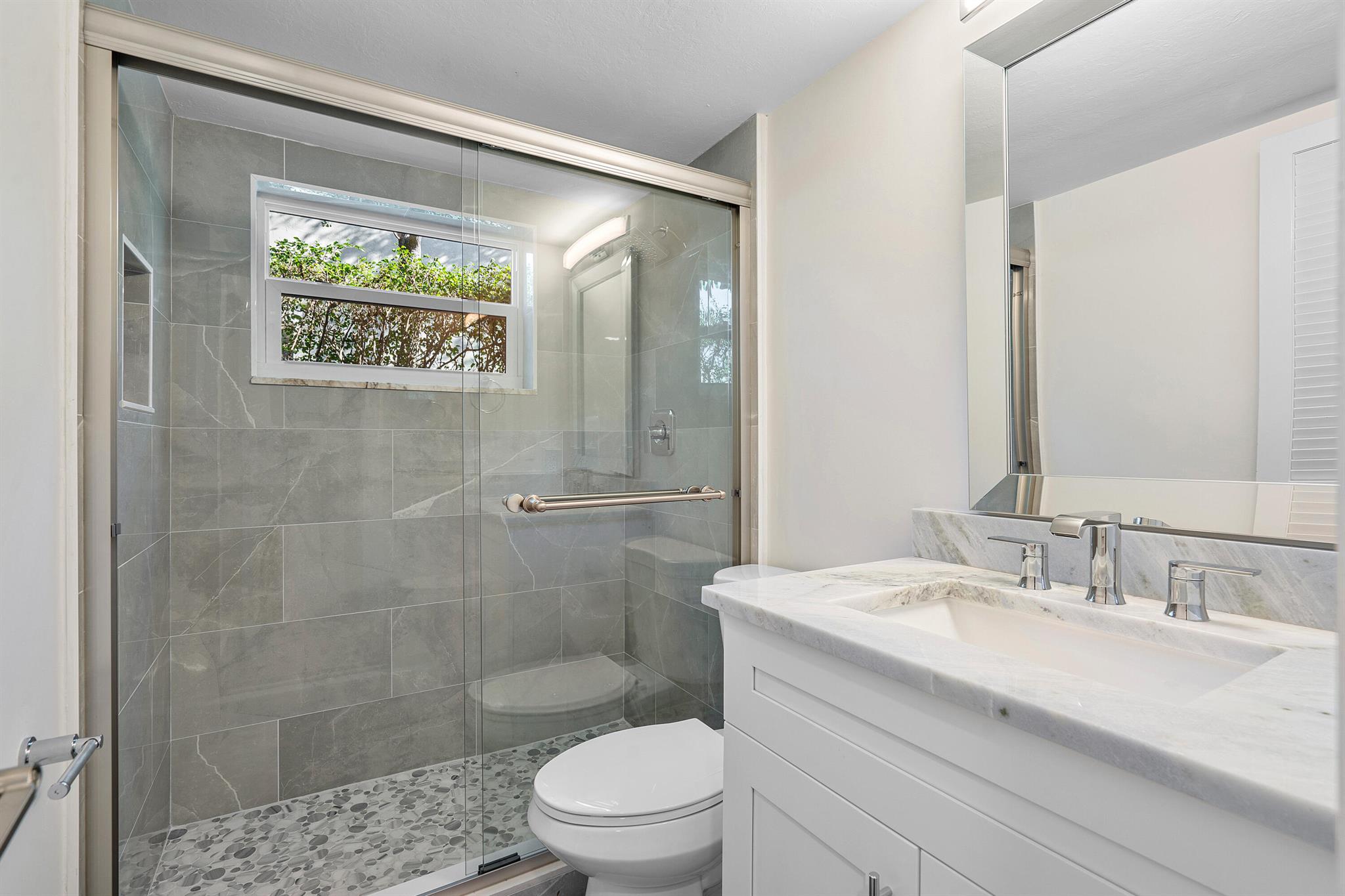 1850 Palm Trail Unit: 104