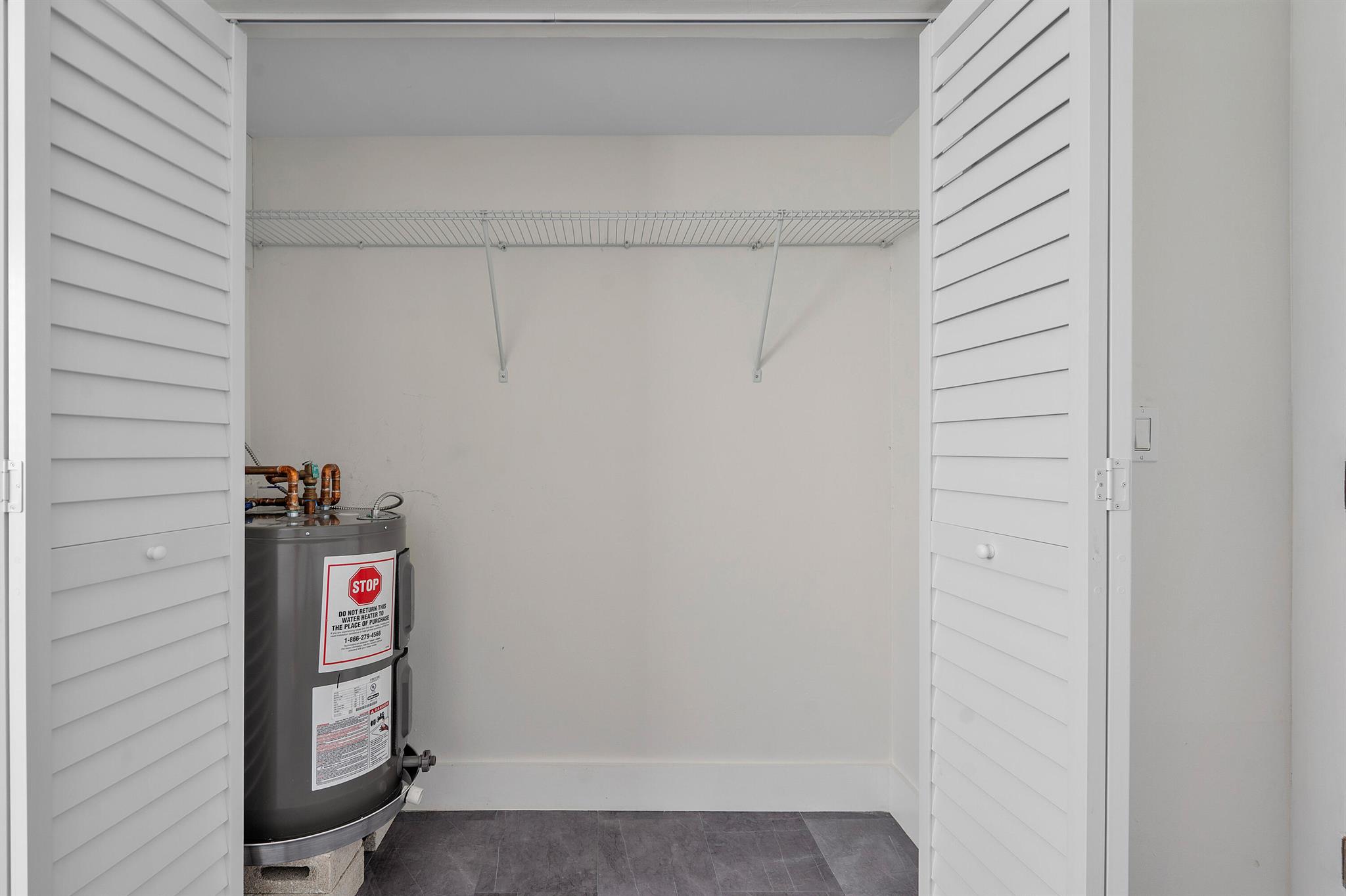 1850 Palm Trail Unit: 104