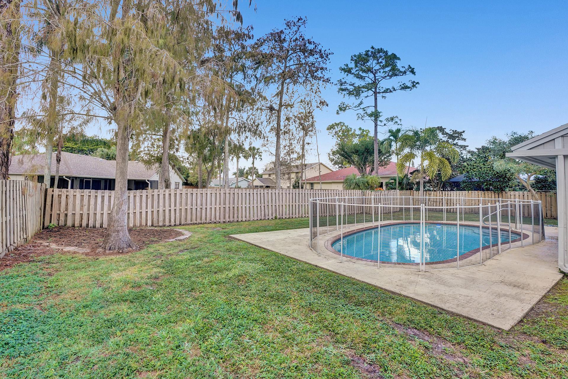 14349 Horseshoe Trace