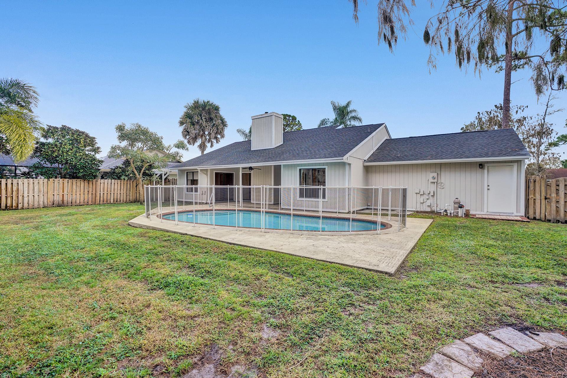 14349 Horseshoe Trace