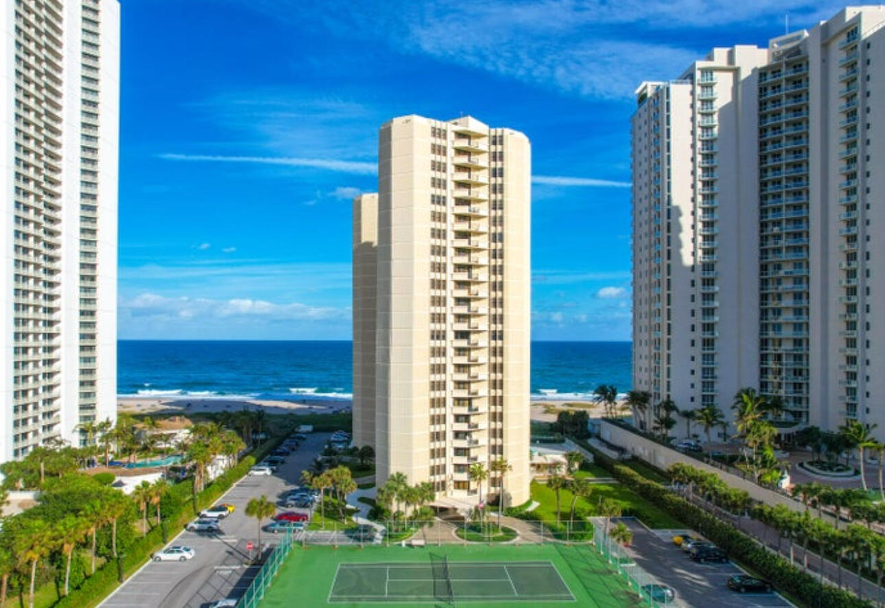 2800 N Ocean Drive B-11b