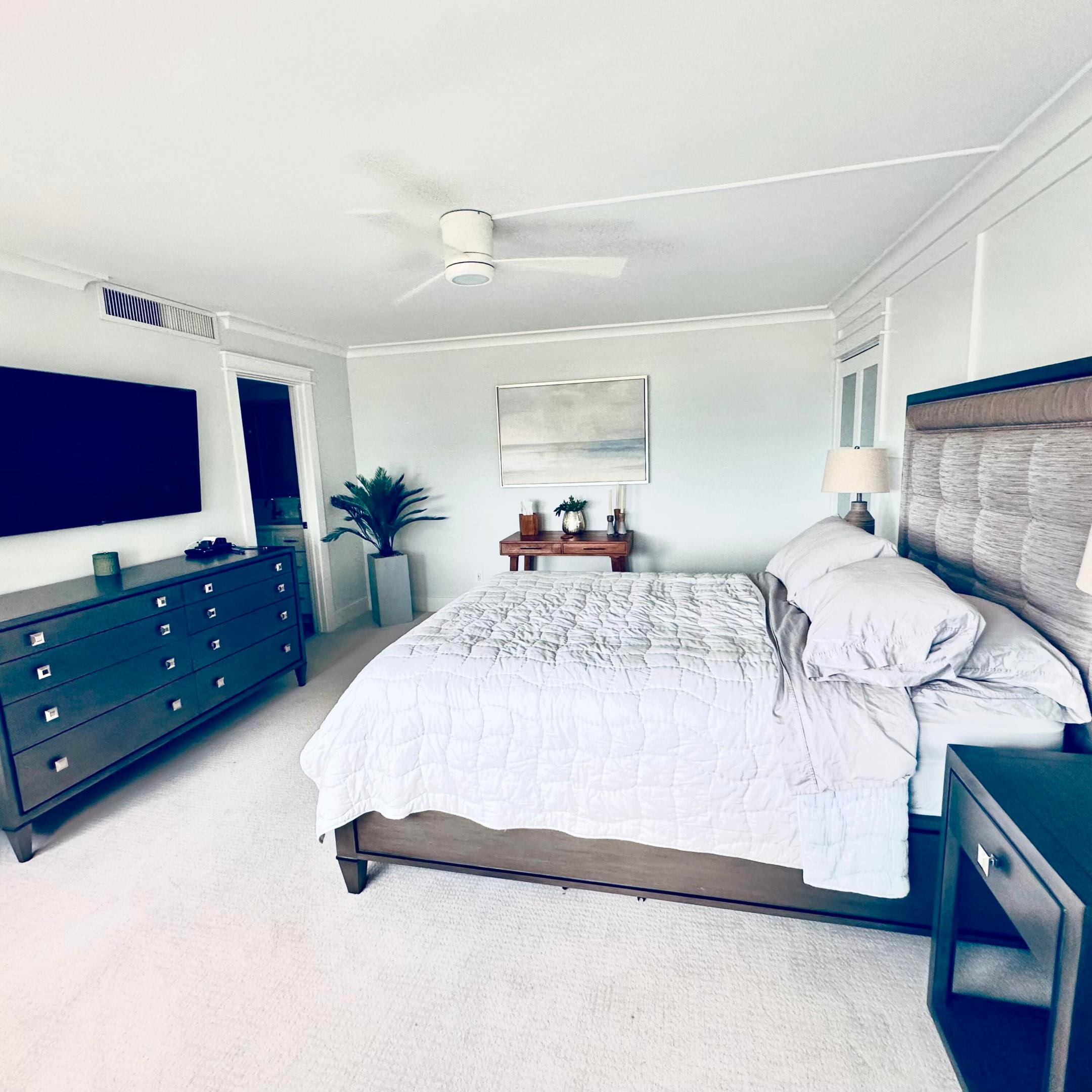 2800 N Ocean Drive B-11b