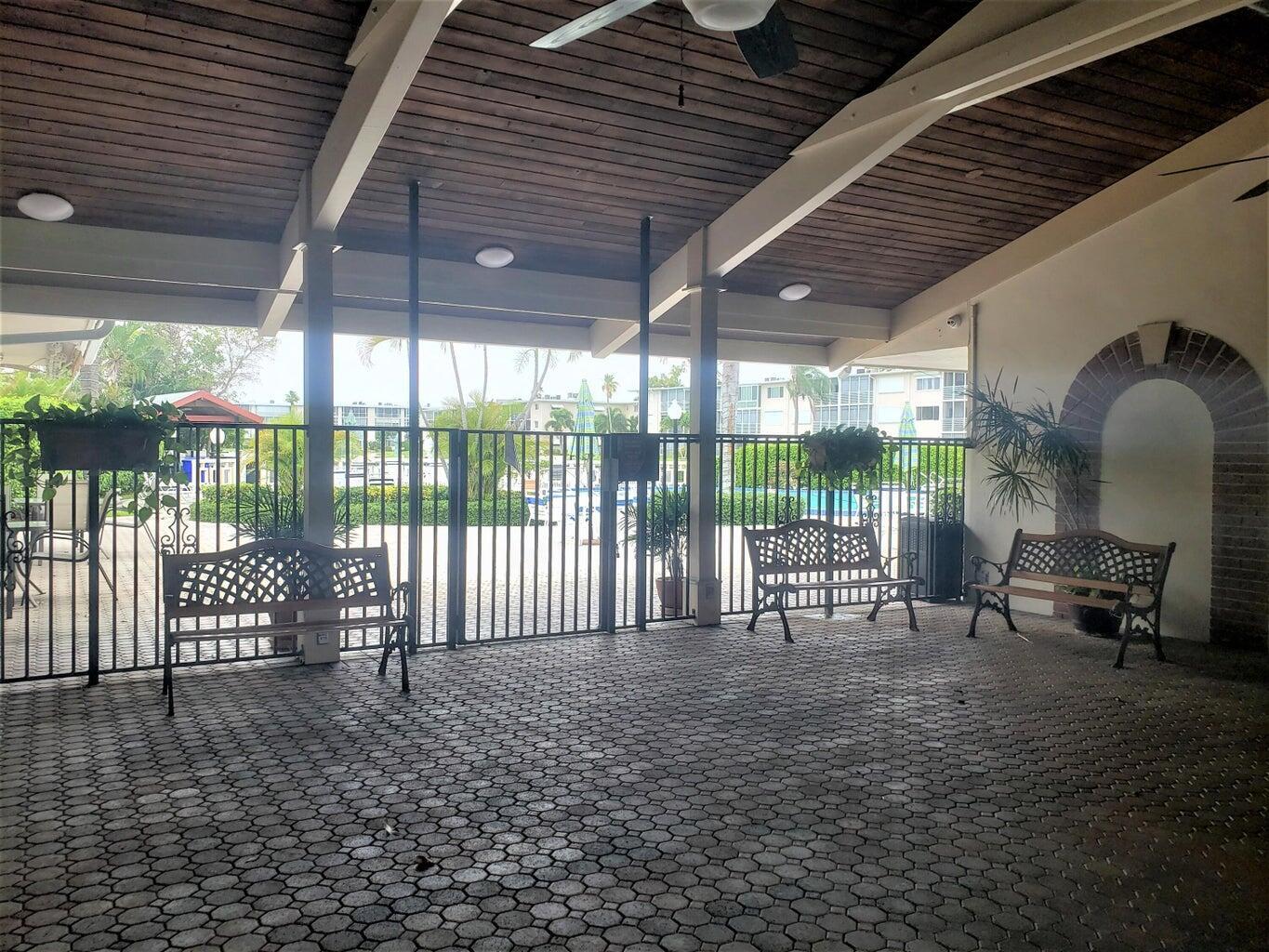 2812 Garden Drive 306