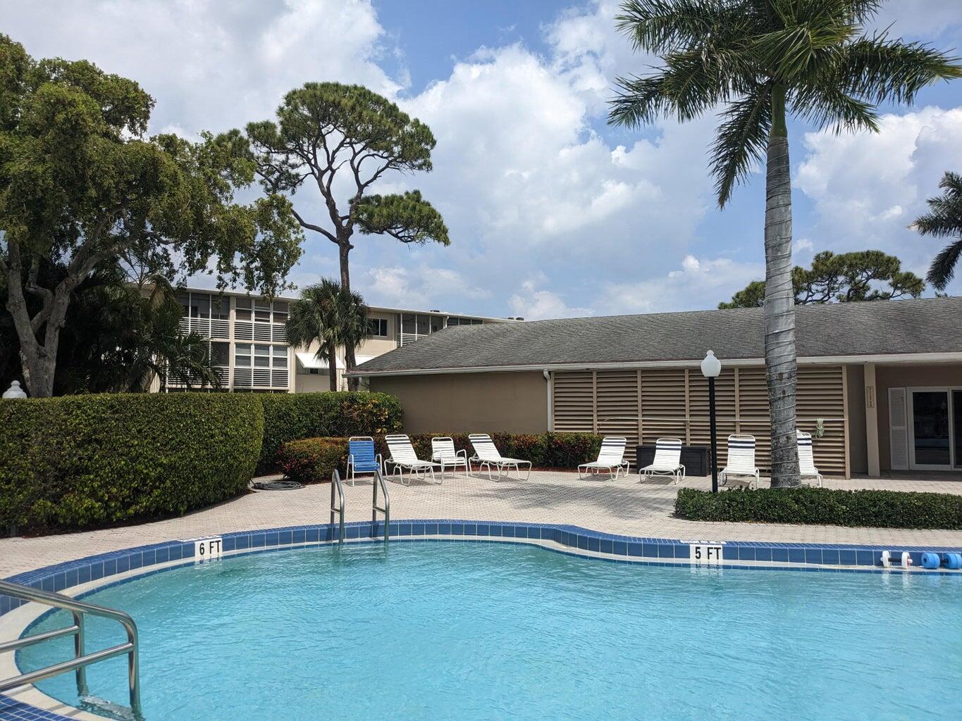 2812 Garden Drive 306