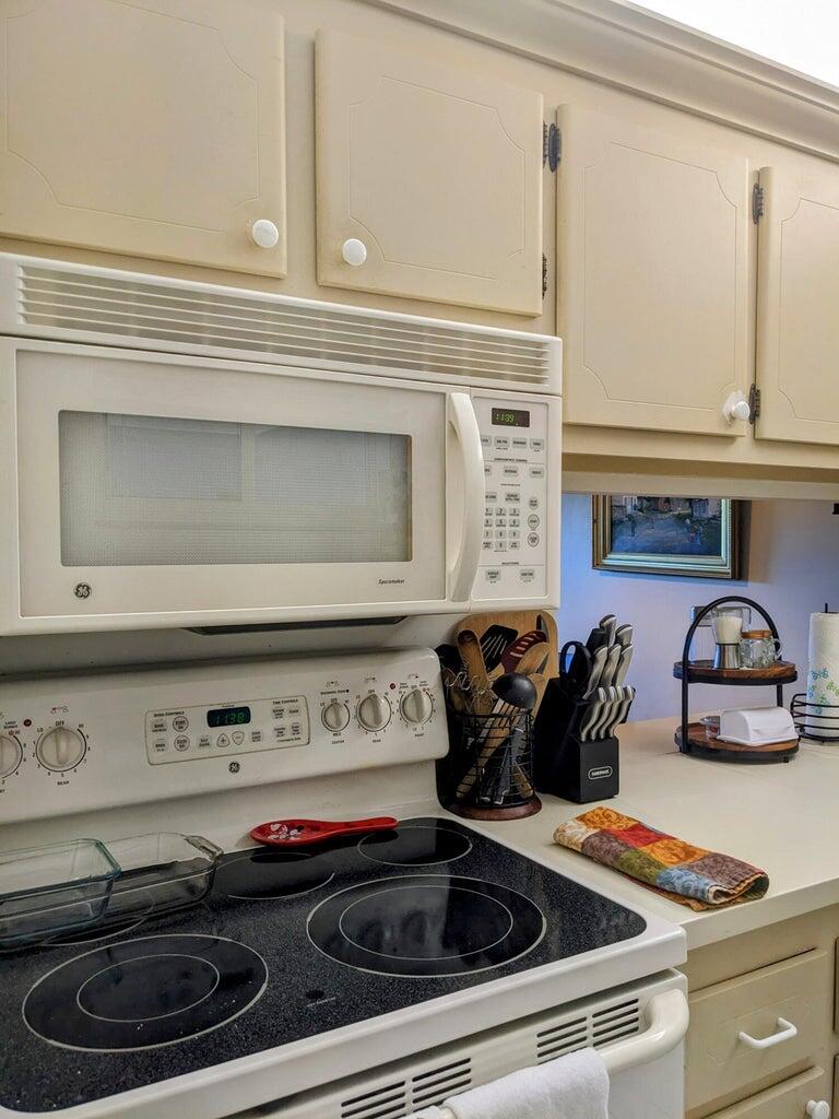 2812 Garden Drive 306