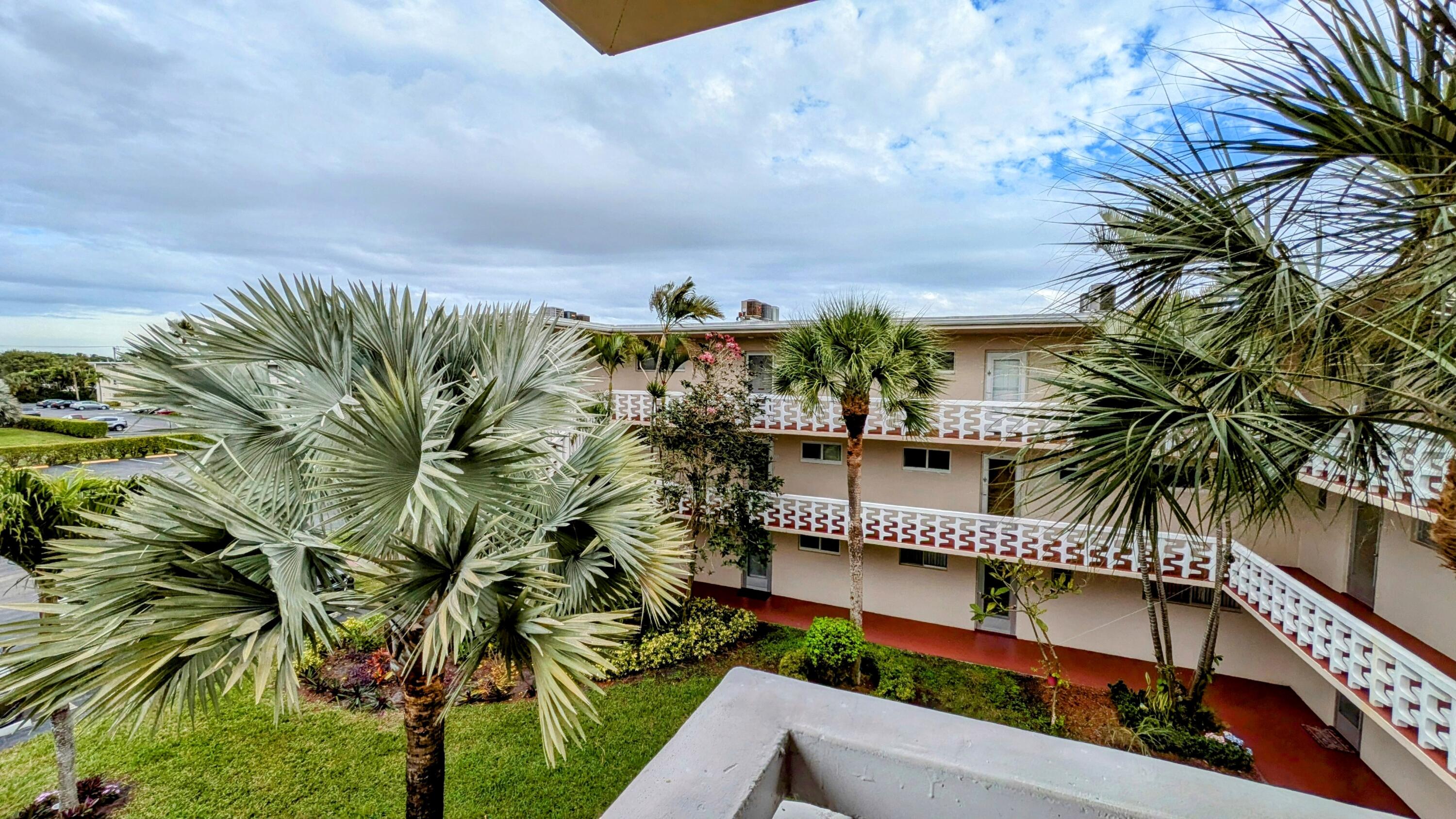 2812 Garden Drive 306