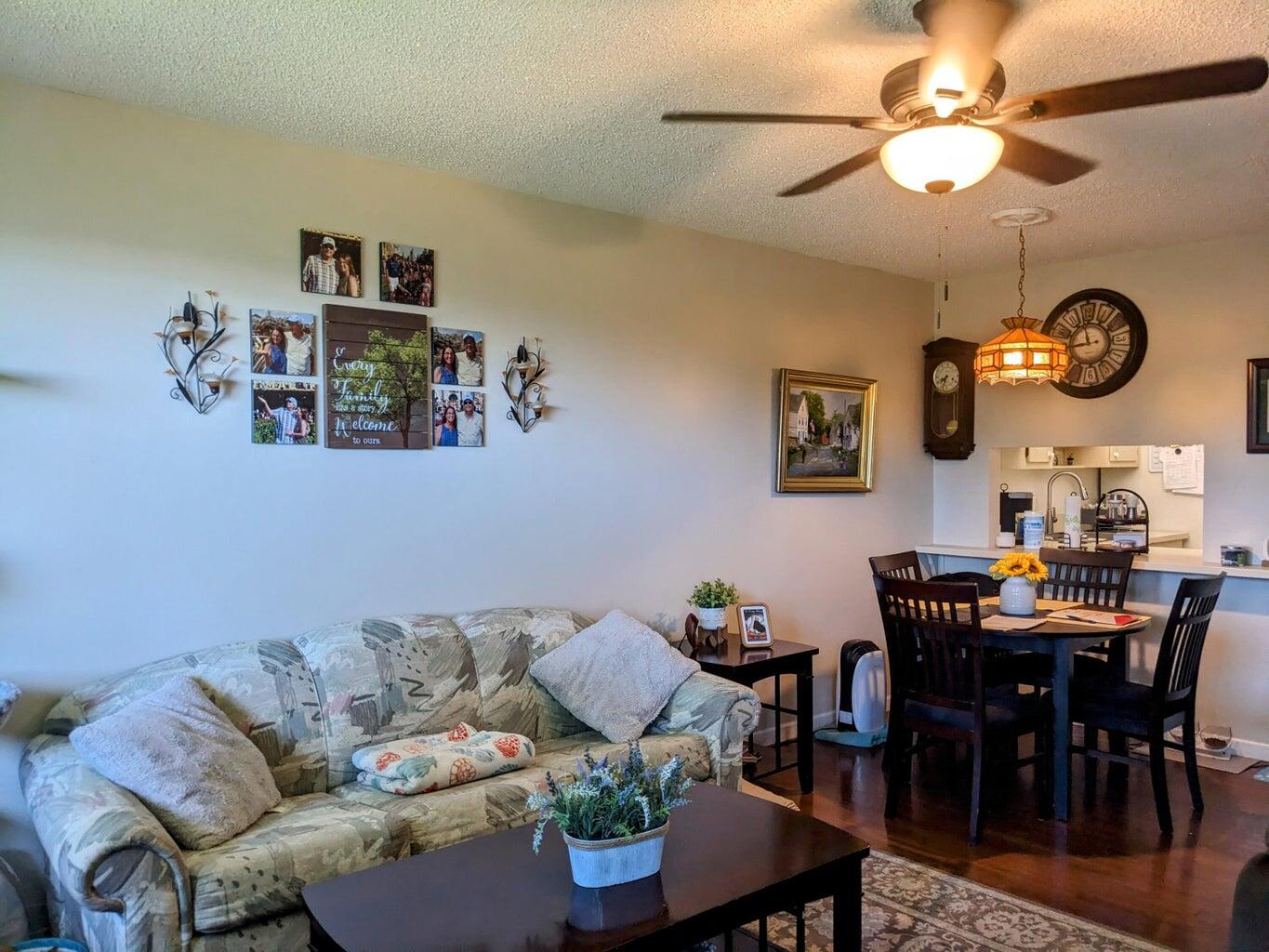 2812 Garden Drive 306