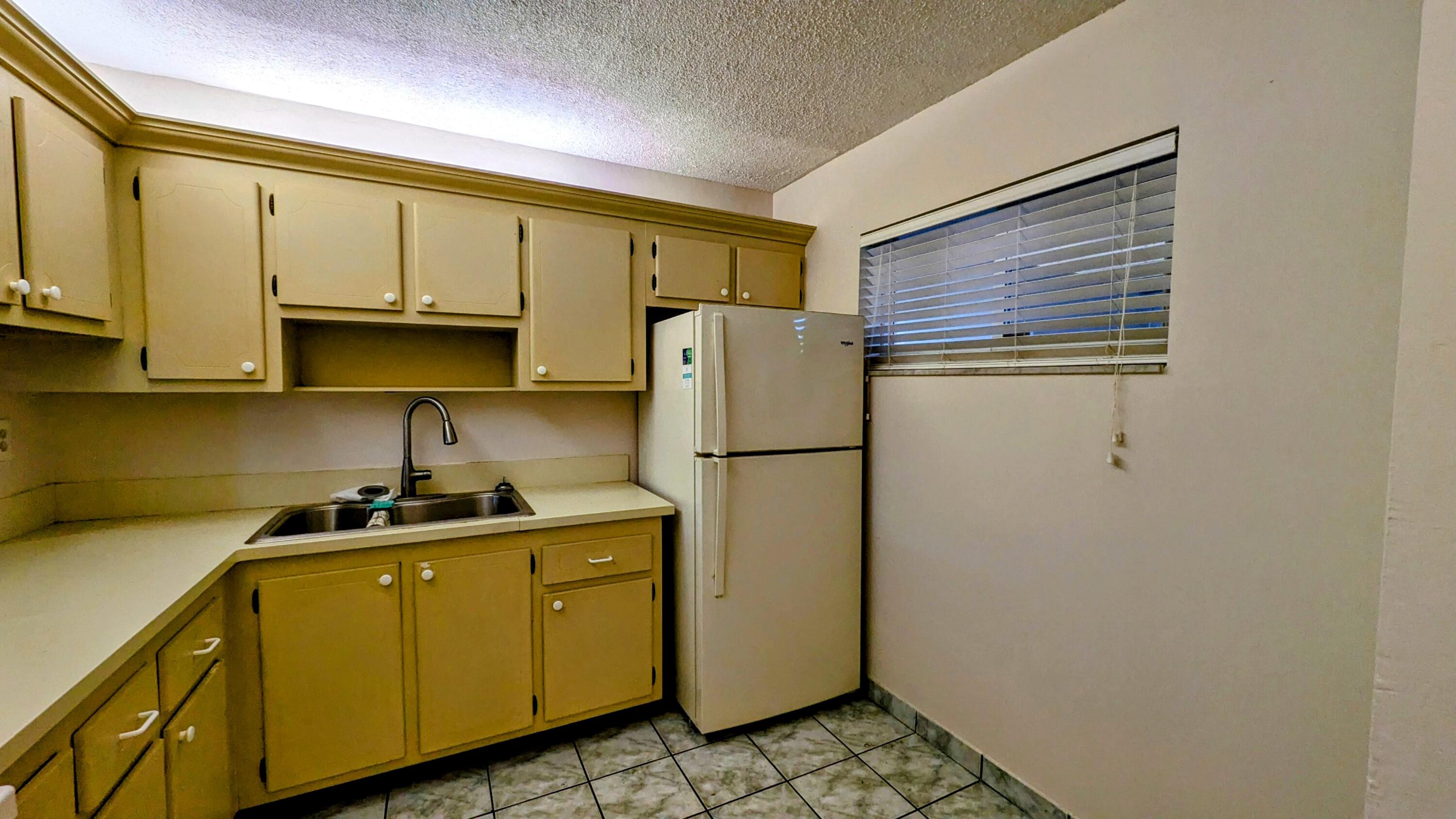 2812 Garden Drive 306