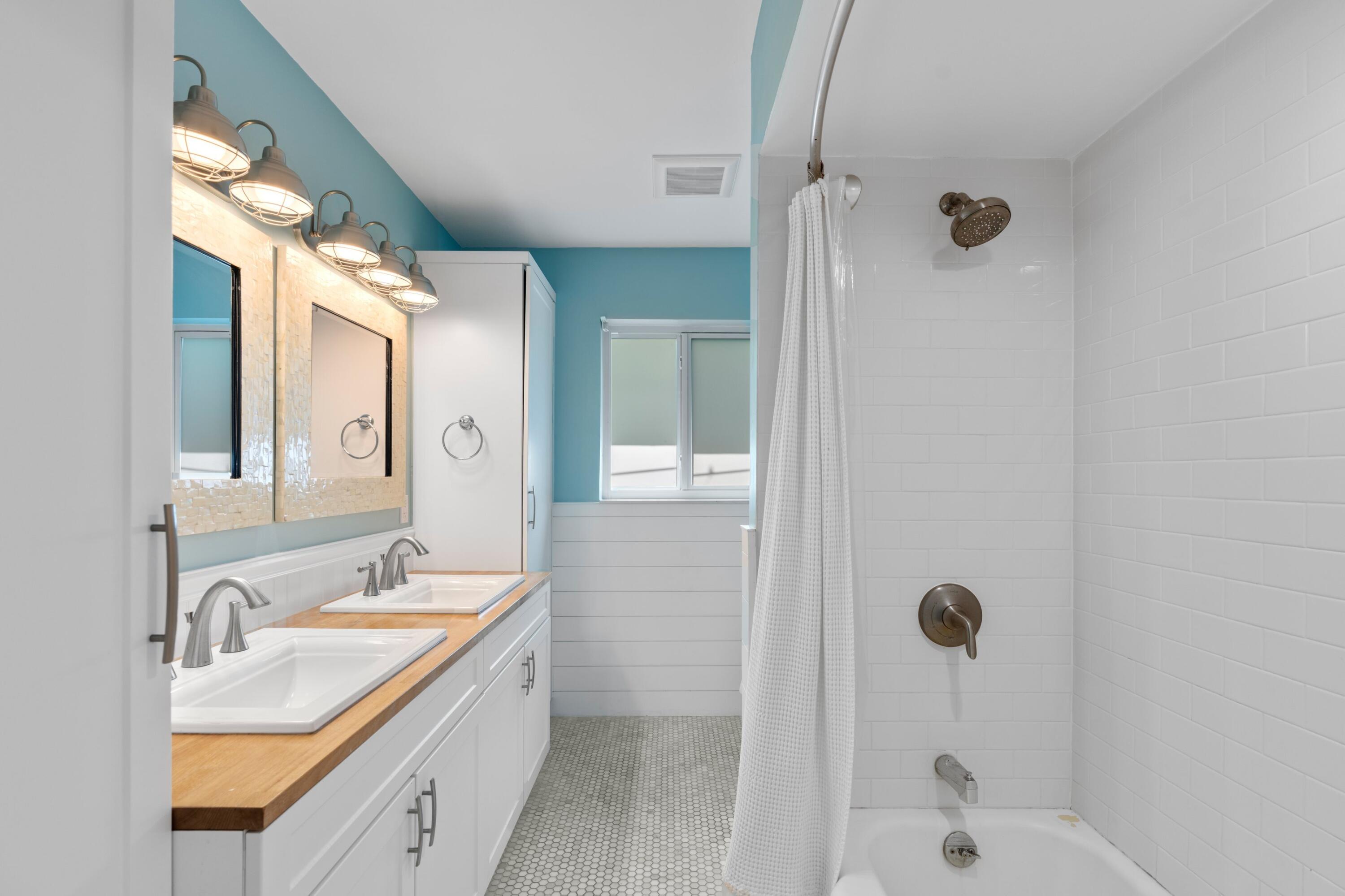 601 SE 3rd Avenue