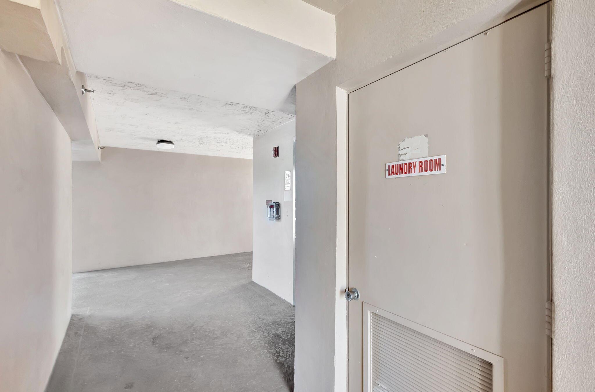 4700 Lucerne Lakes Boulevard 206