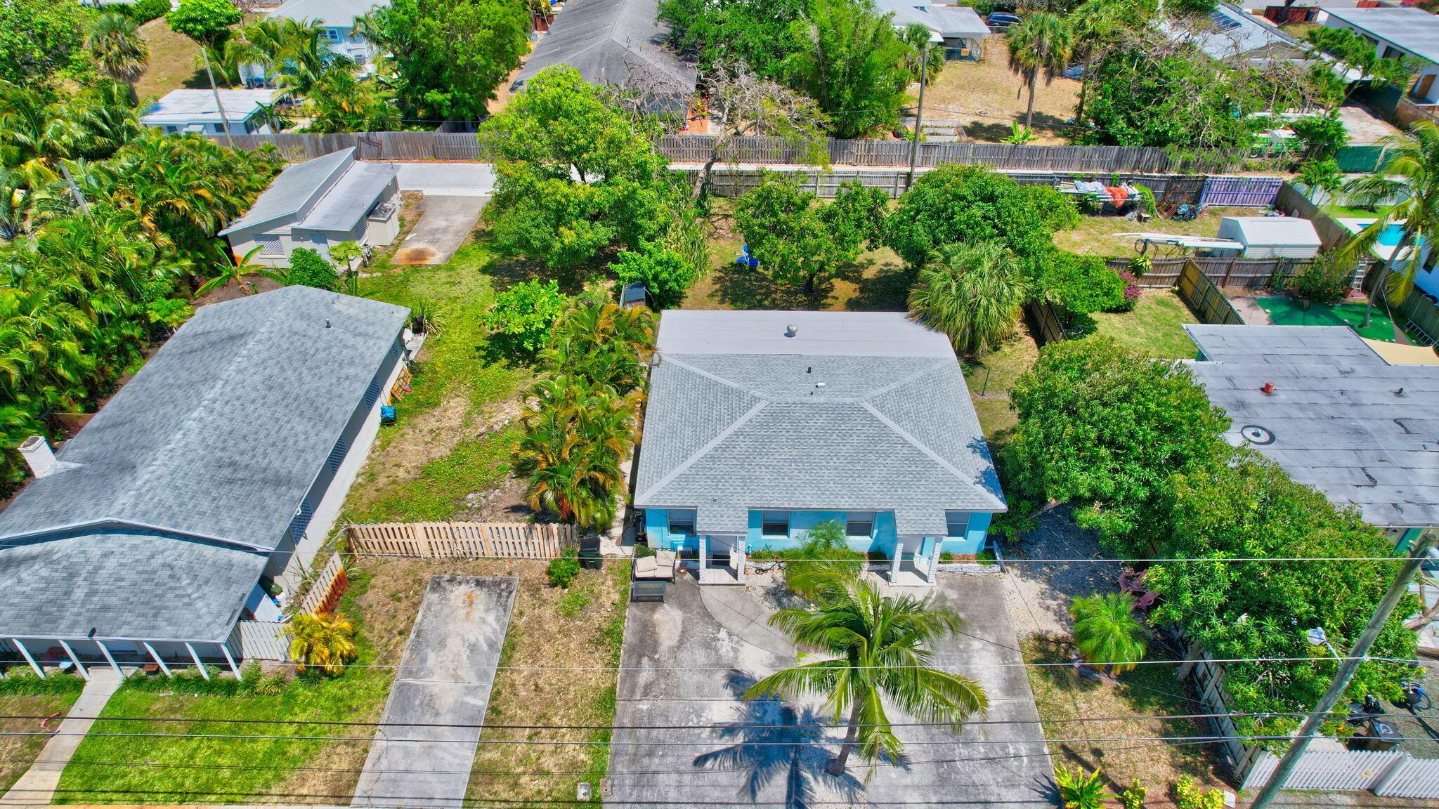 327 SE 3rd Avenue