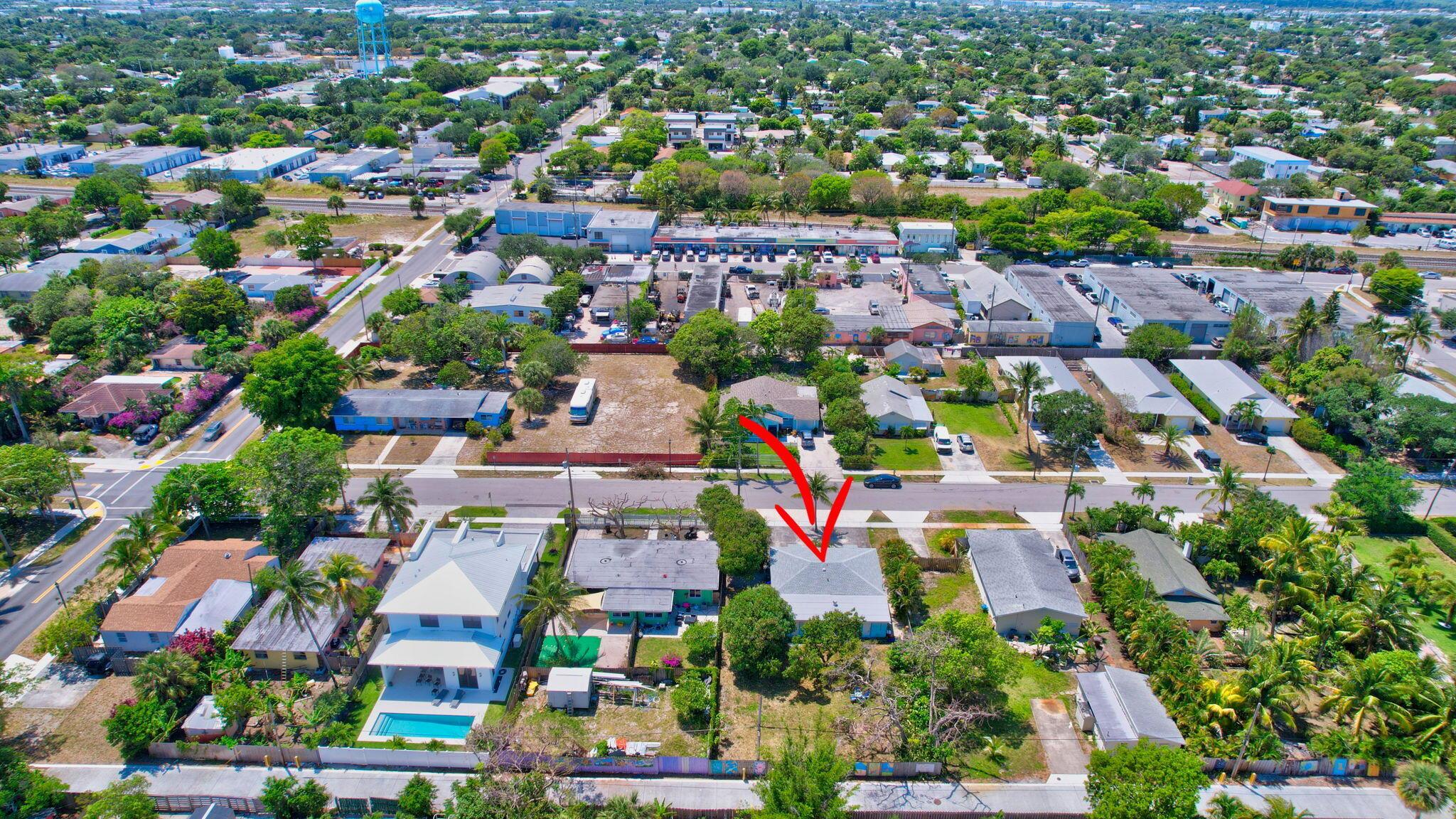 327 SE 3rd Avenue