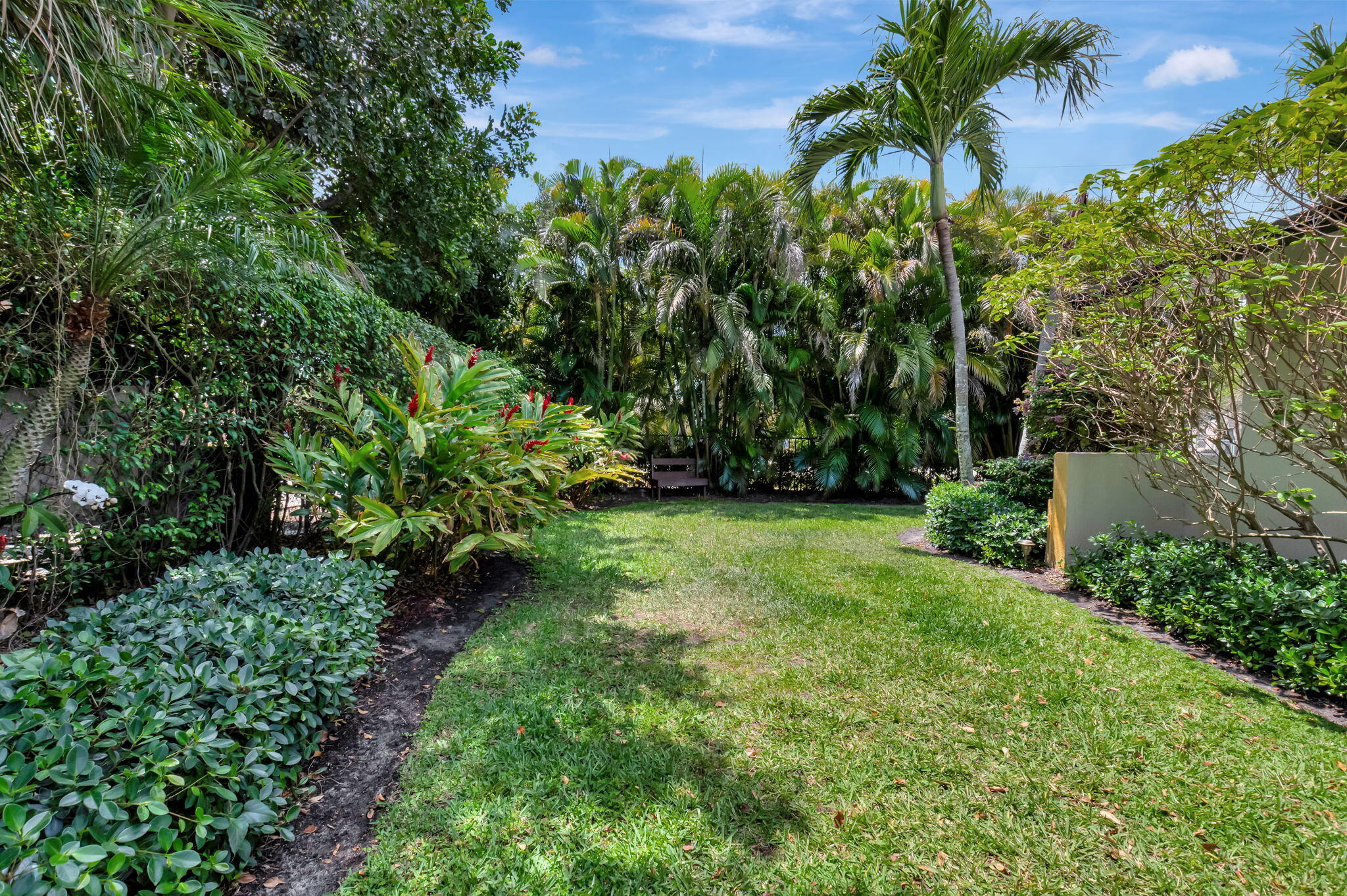 231 SE 3rd Avenue 1