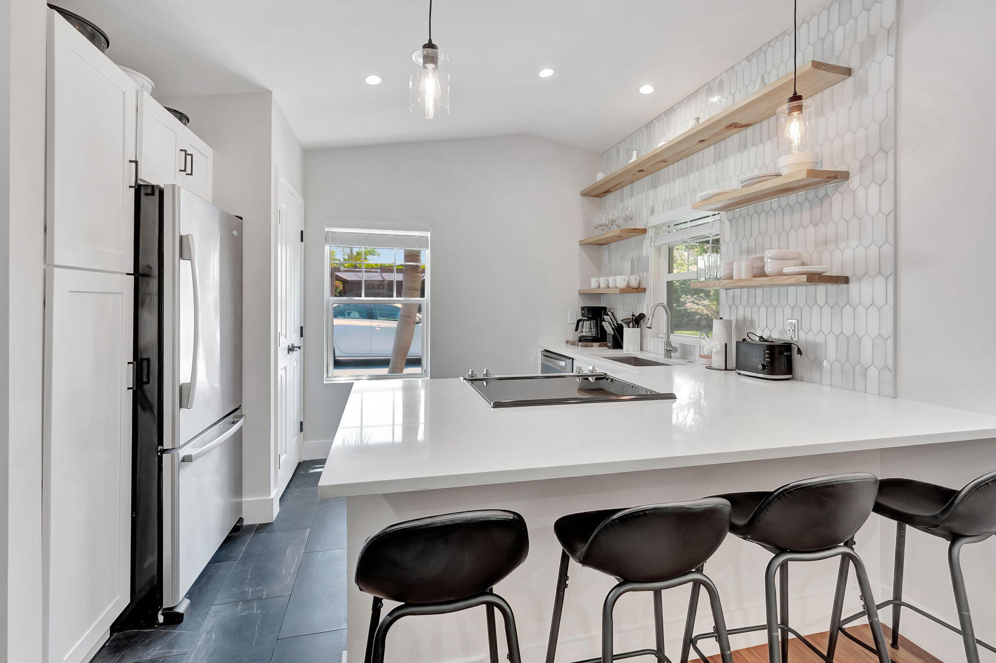231 SE 3rd Avenue 1