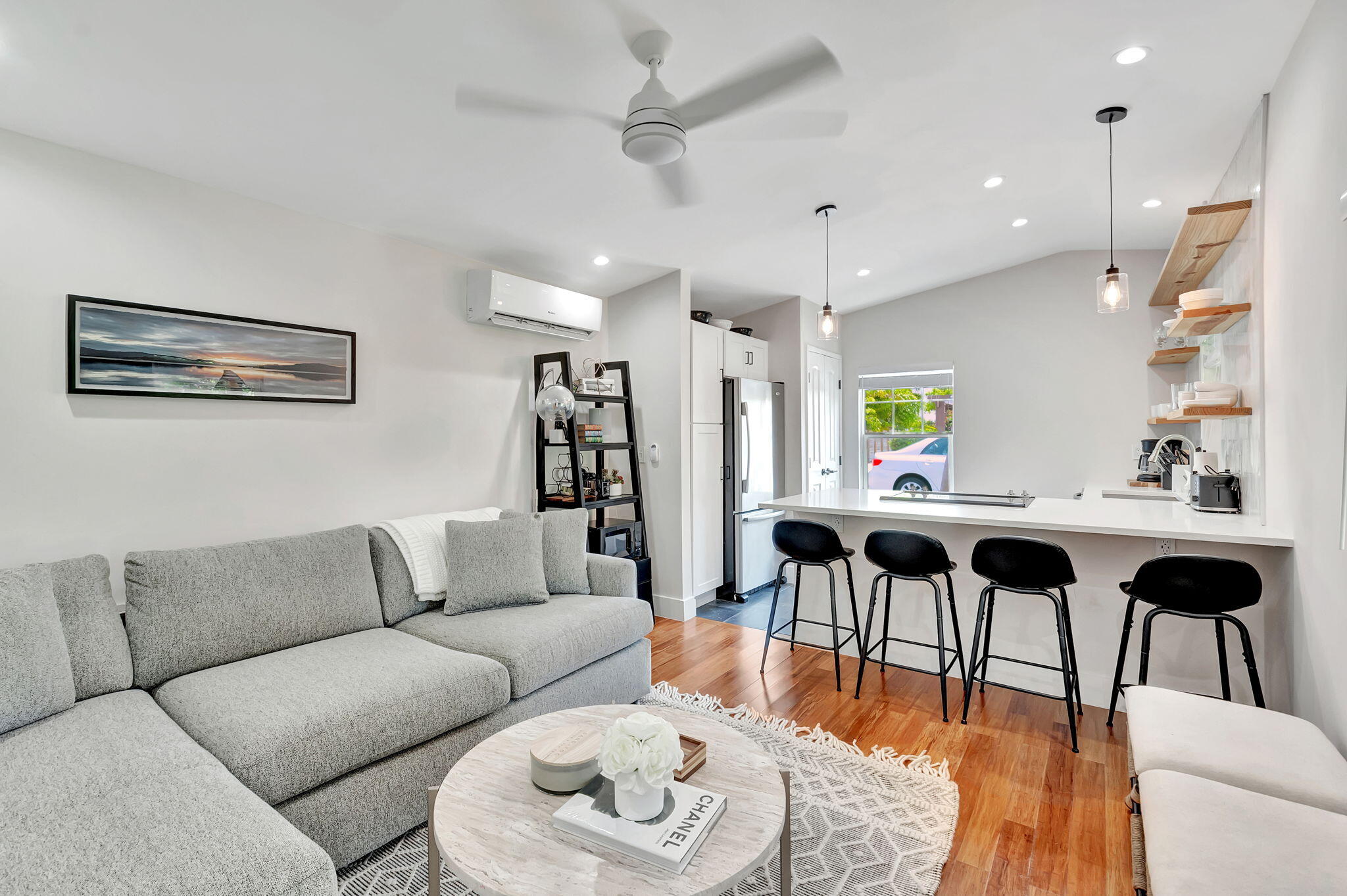 231 SE 3rd Avenue 1