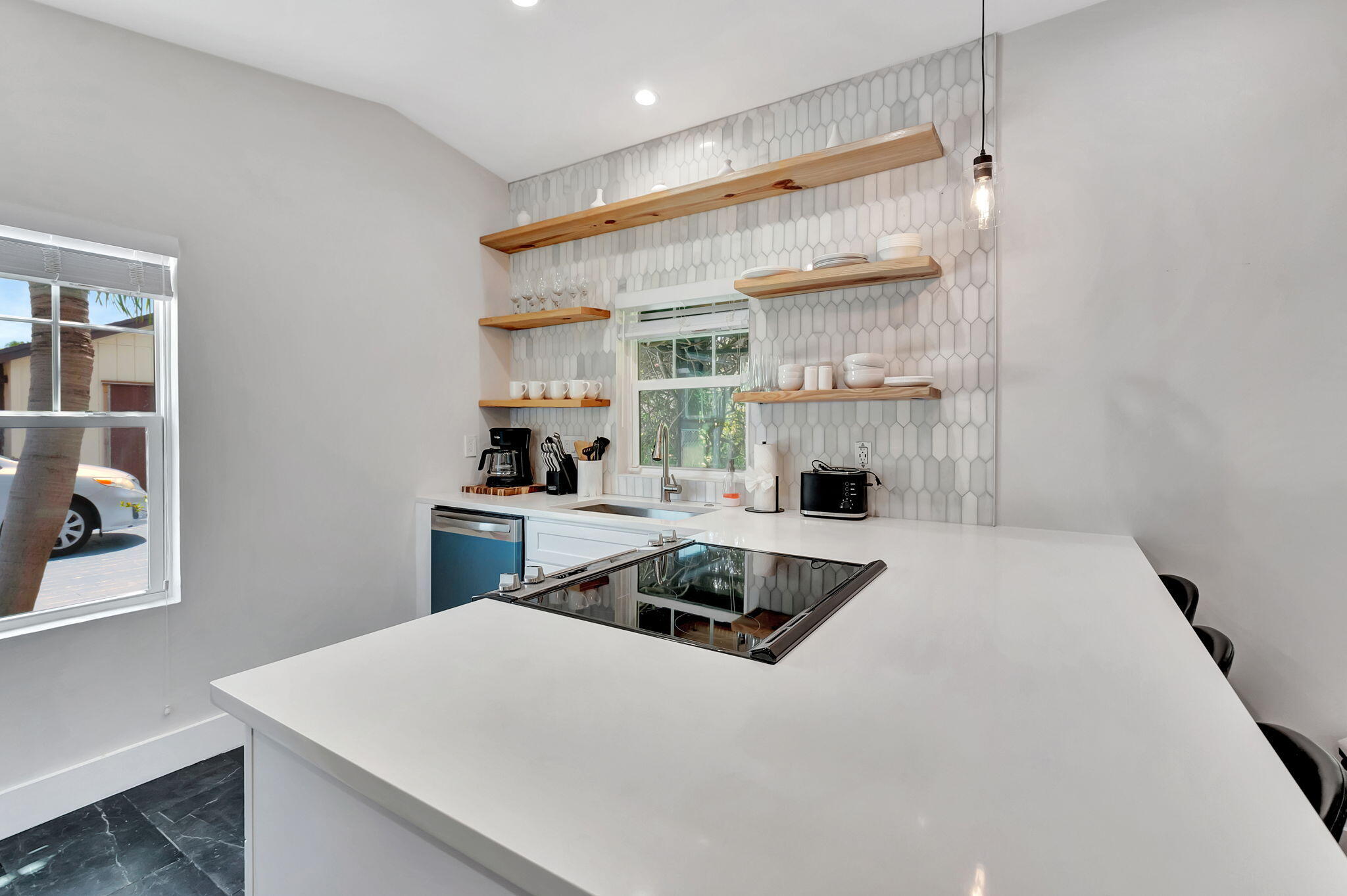 231 SE 3rd Avenue 1