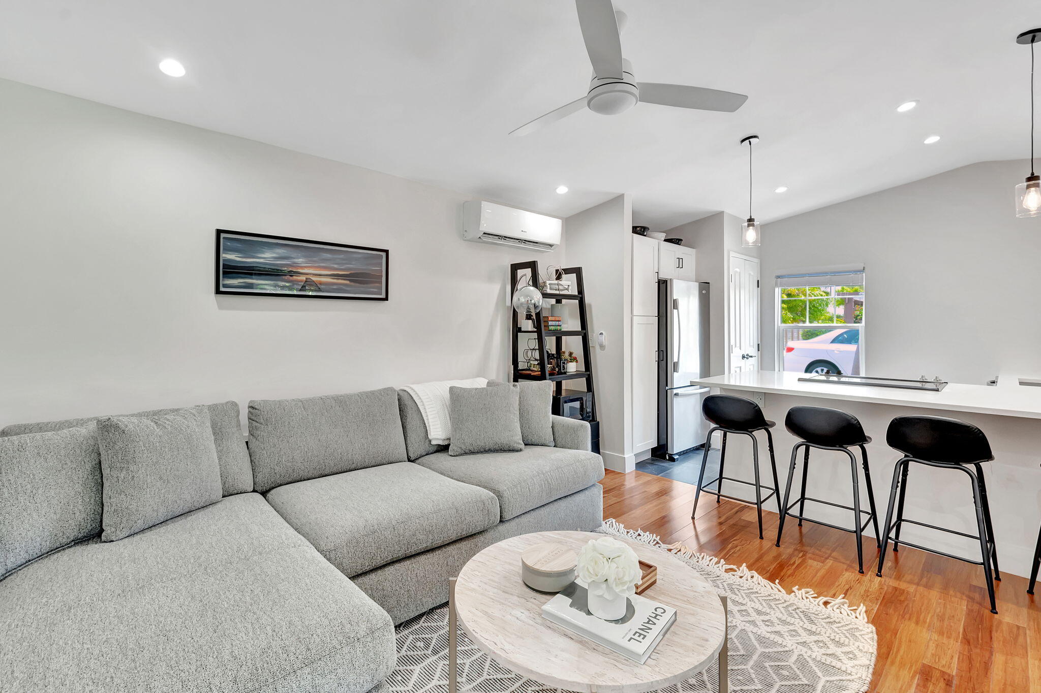 231 SE 3rd Avenue 1
