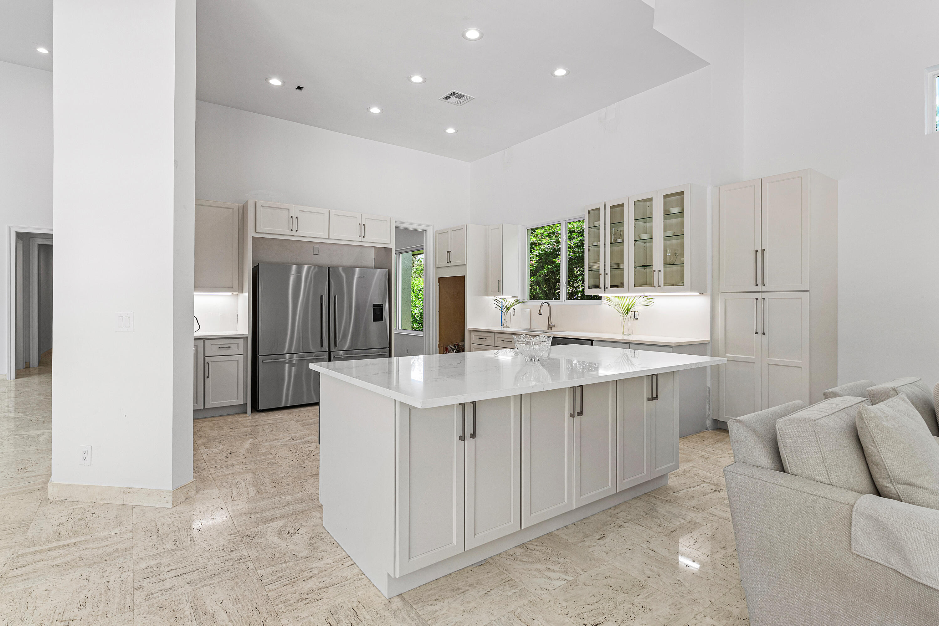 13795 Le Bateau Lane