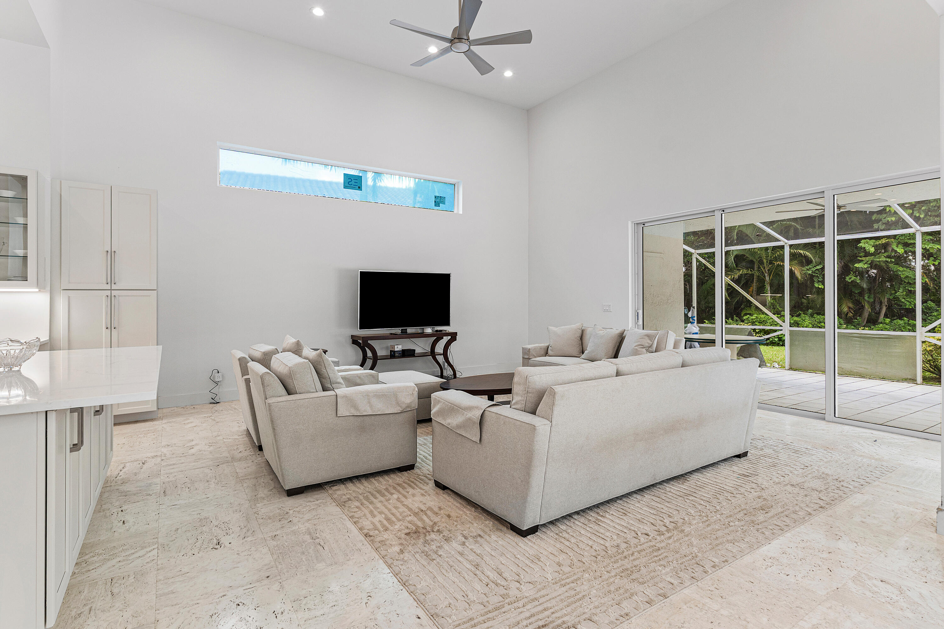 13795 Le Bateau Lane