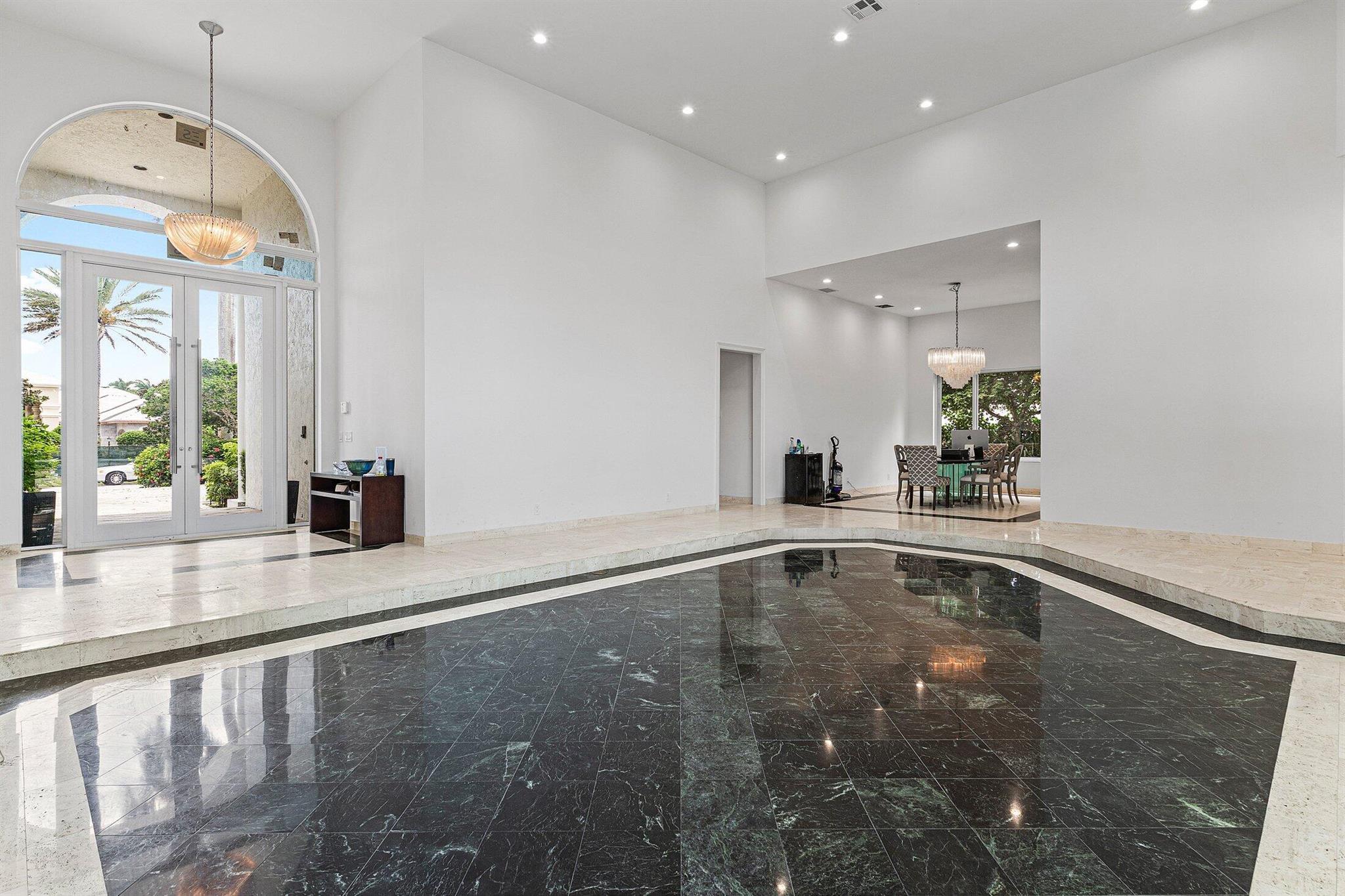 13795 Le Bateau Lane