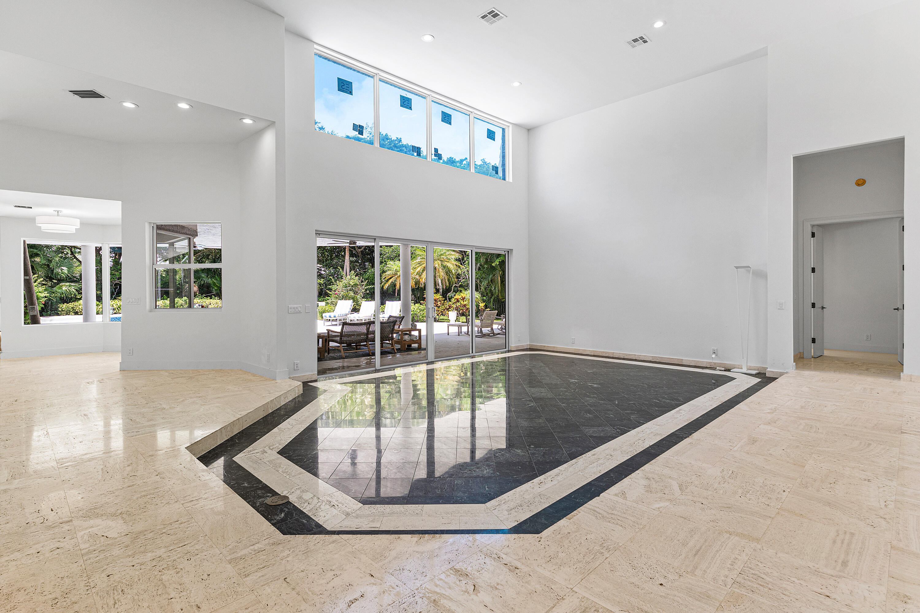 13795 Le Bateau Lane