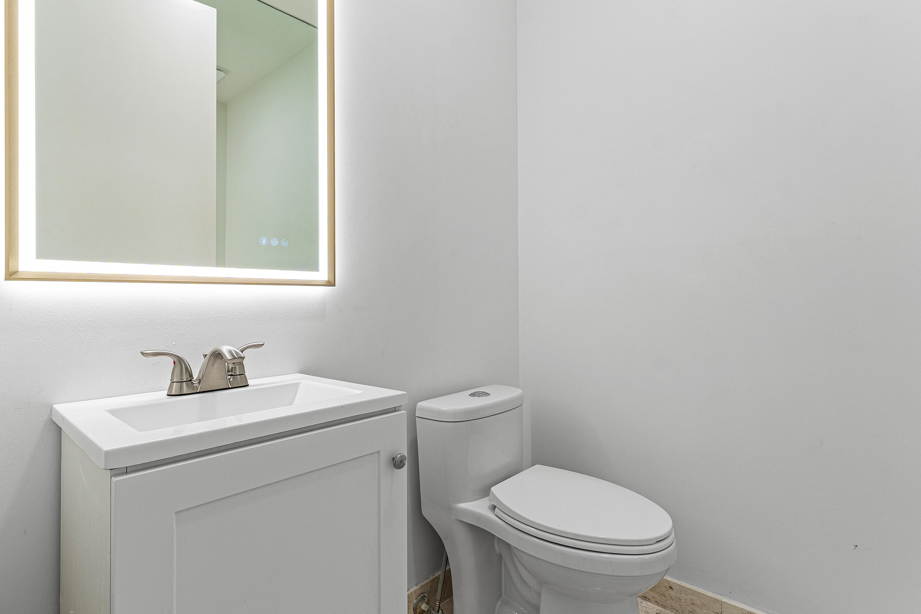 13795 Le Bateau Lane