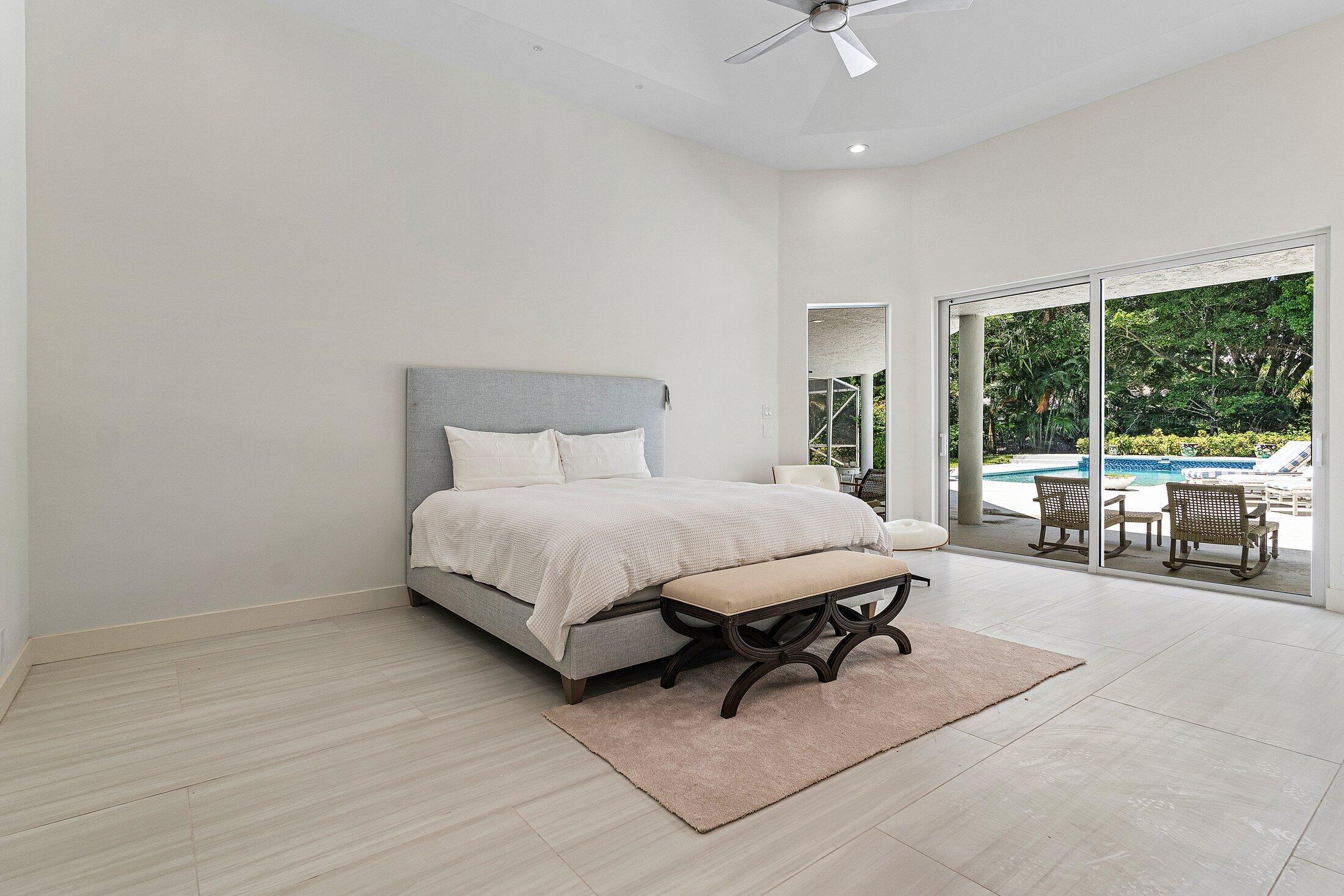 13795 Le Bateau Lane