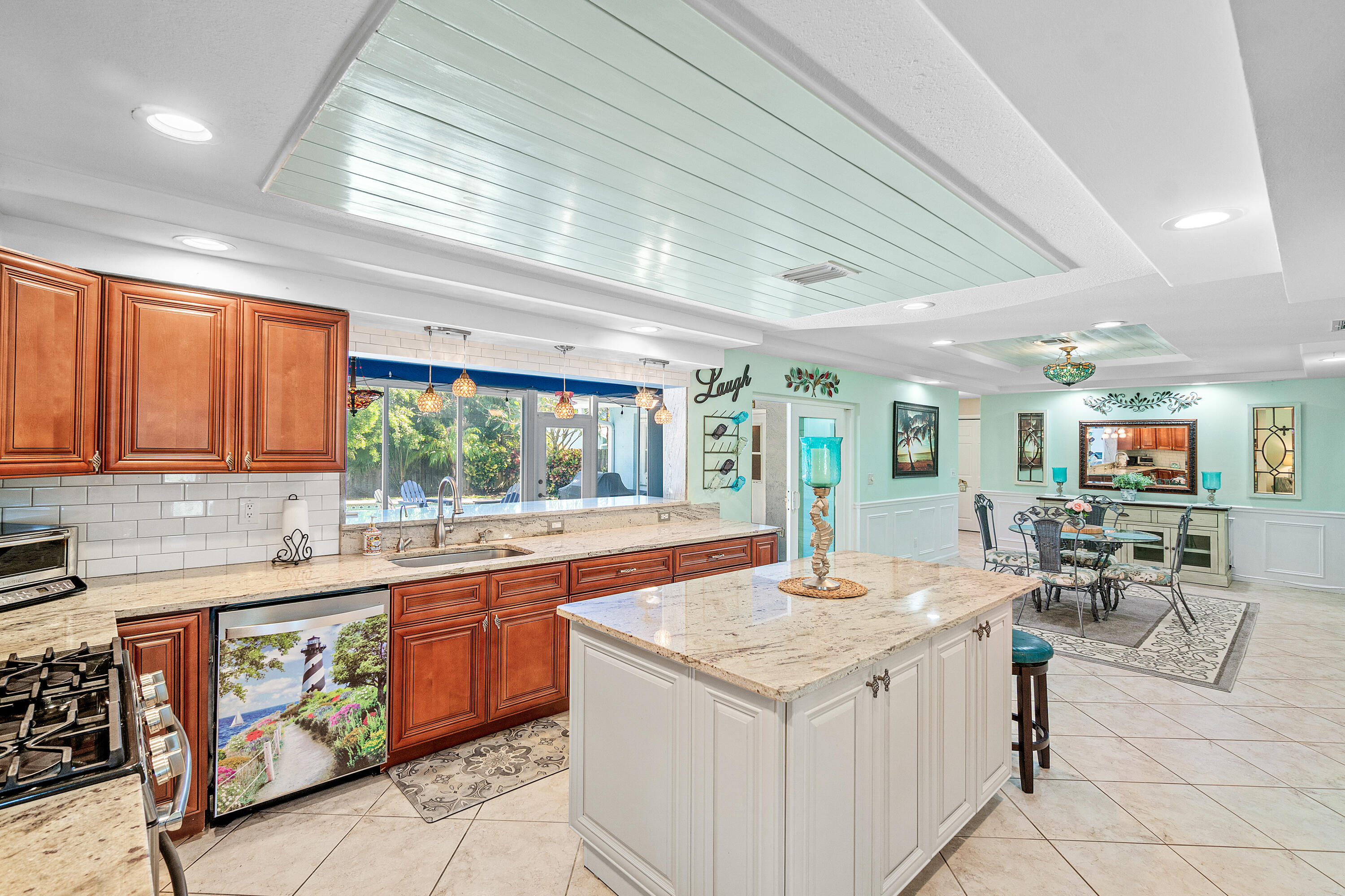 1108 Petrel Road