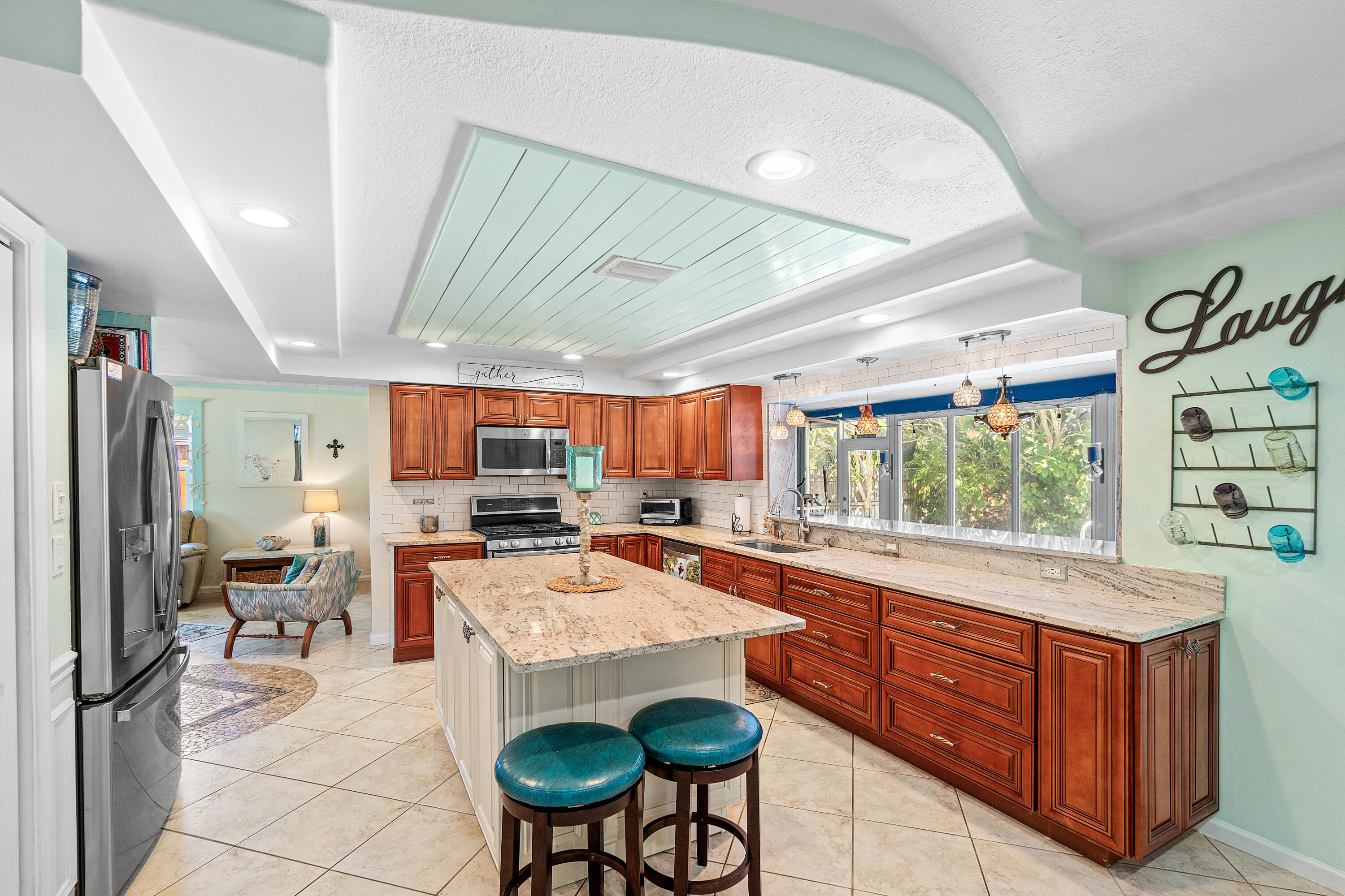 1108 Petrel Road