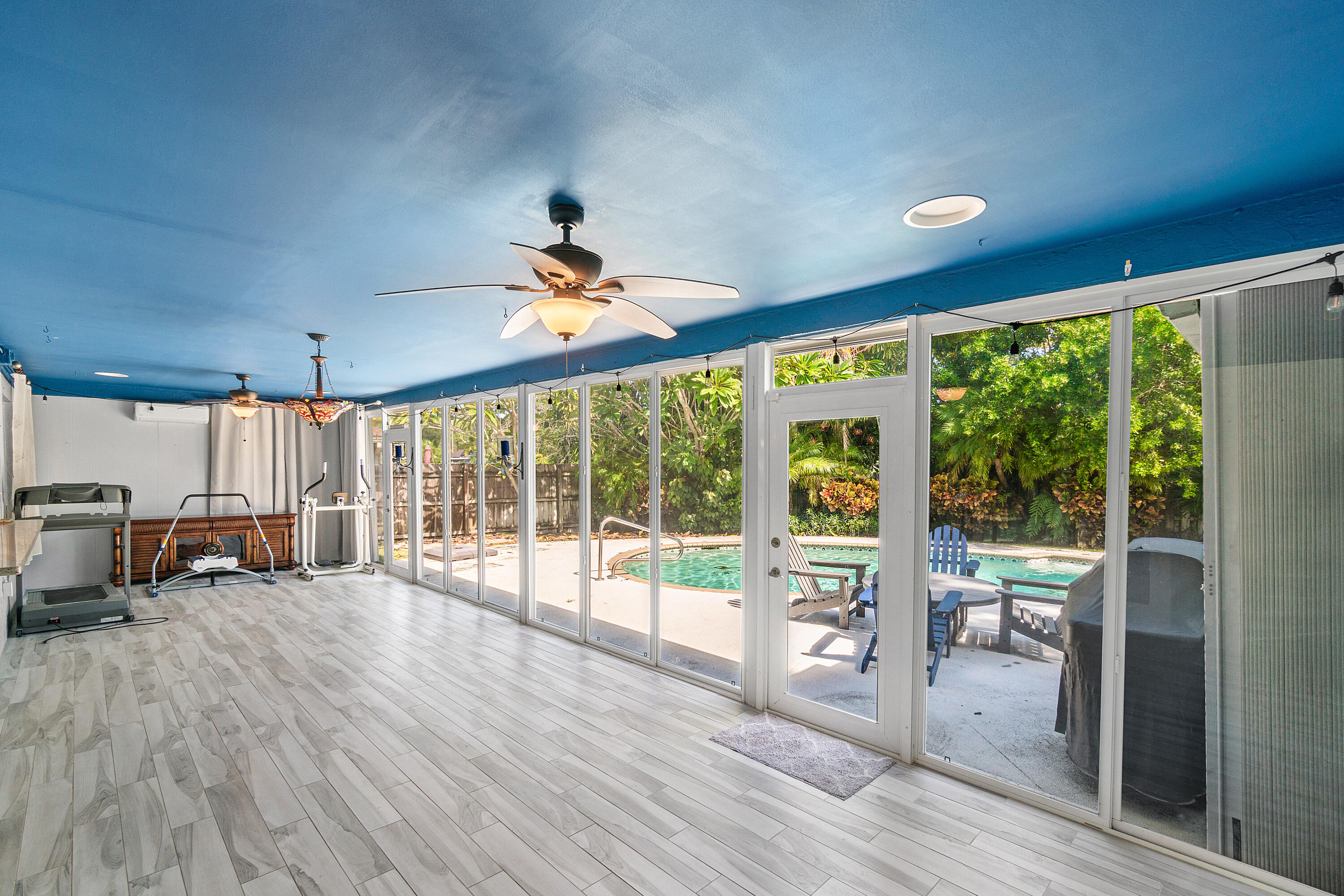 1108 Petrel Road