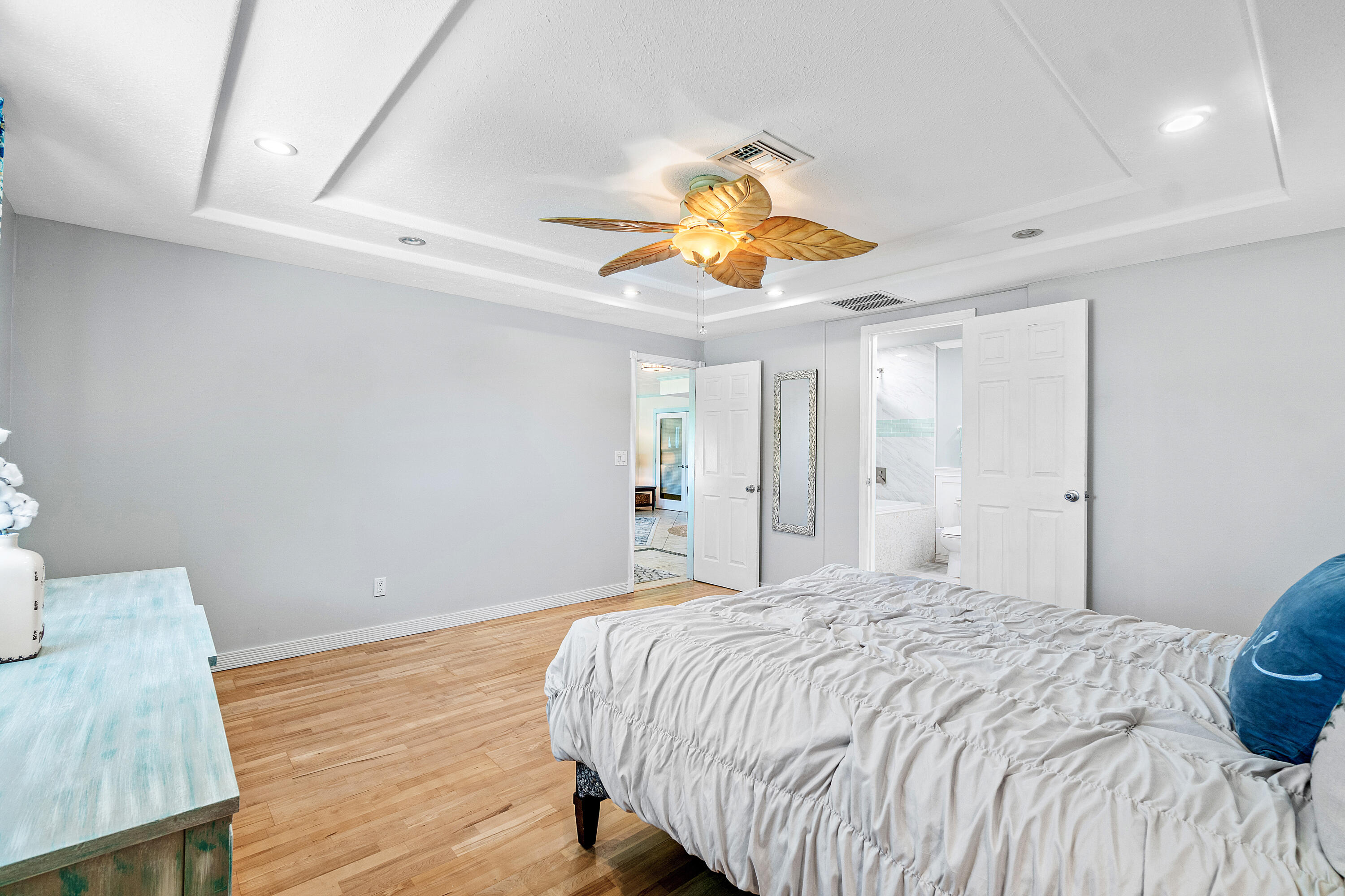 1108 Petrel Road