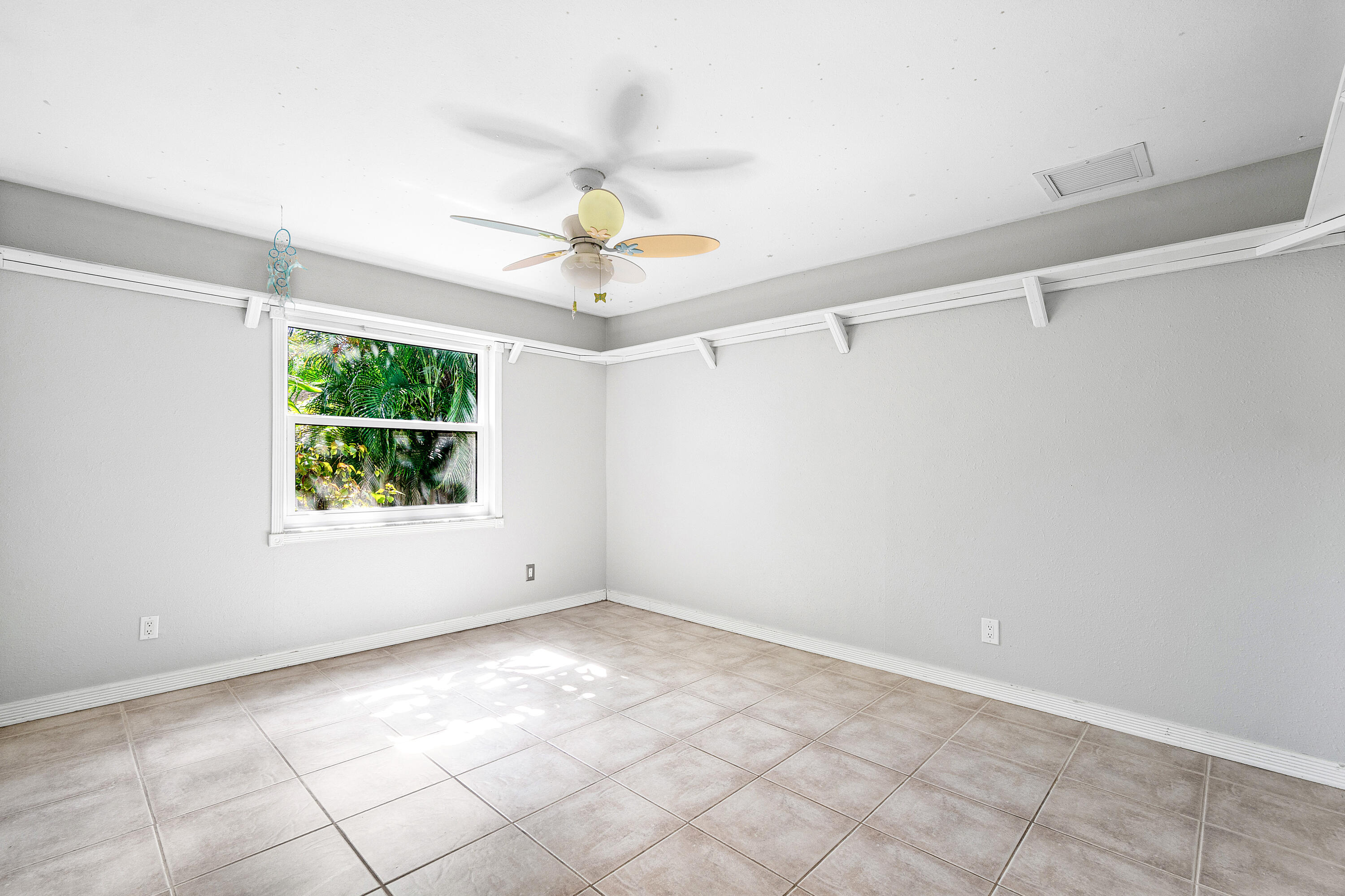 1108 Petrel Road