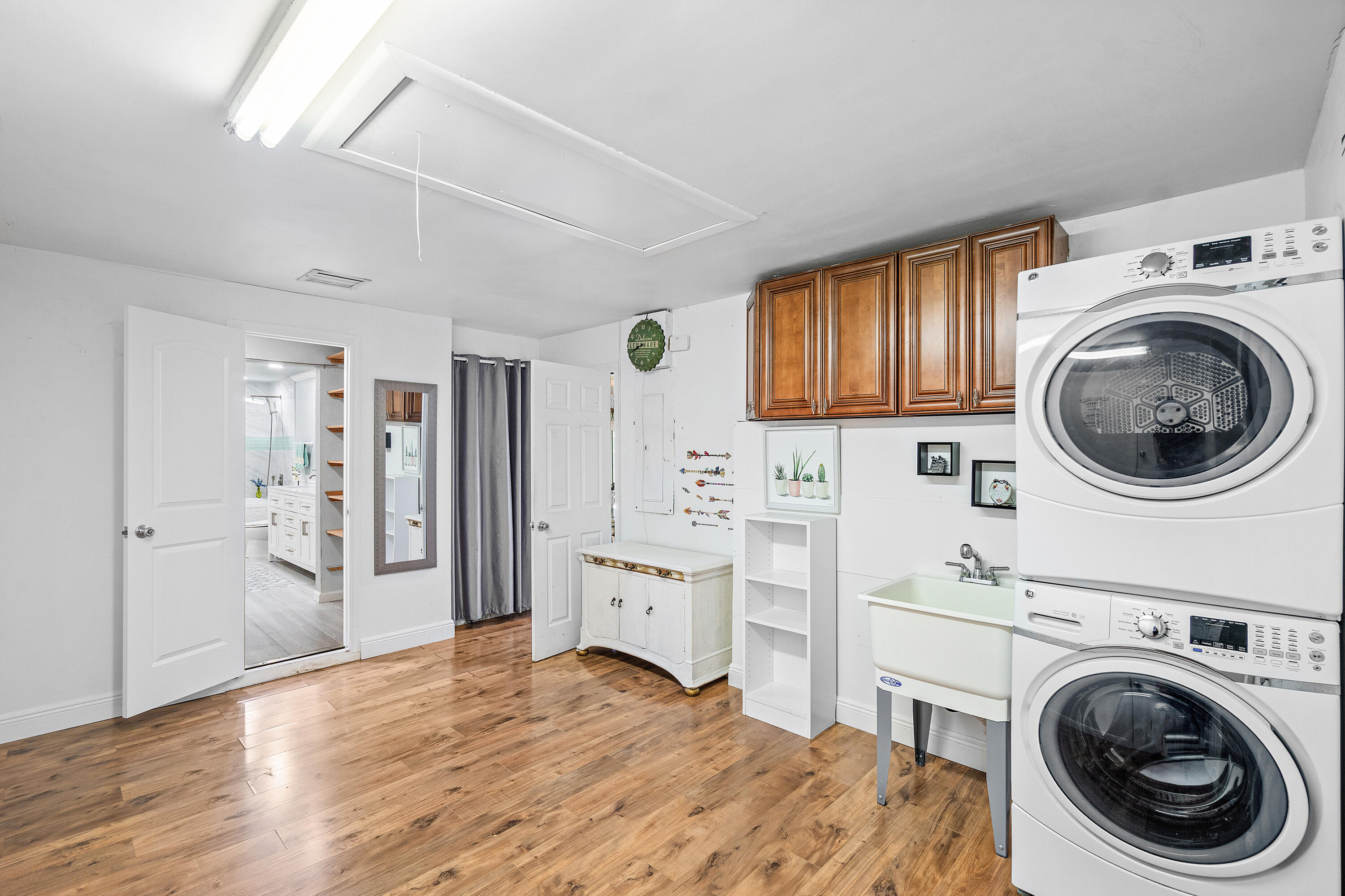 1108 Petrel Road