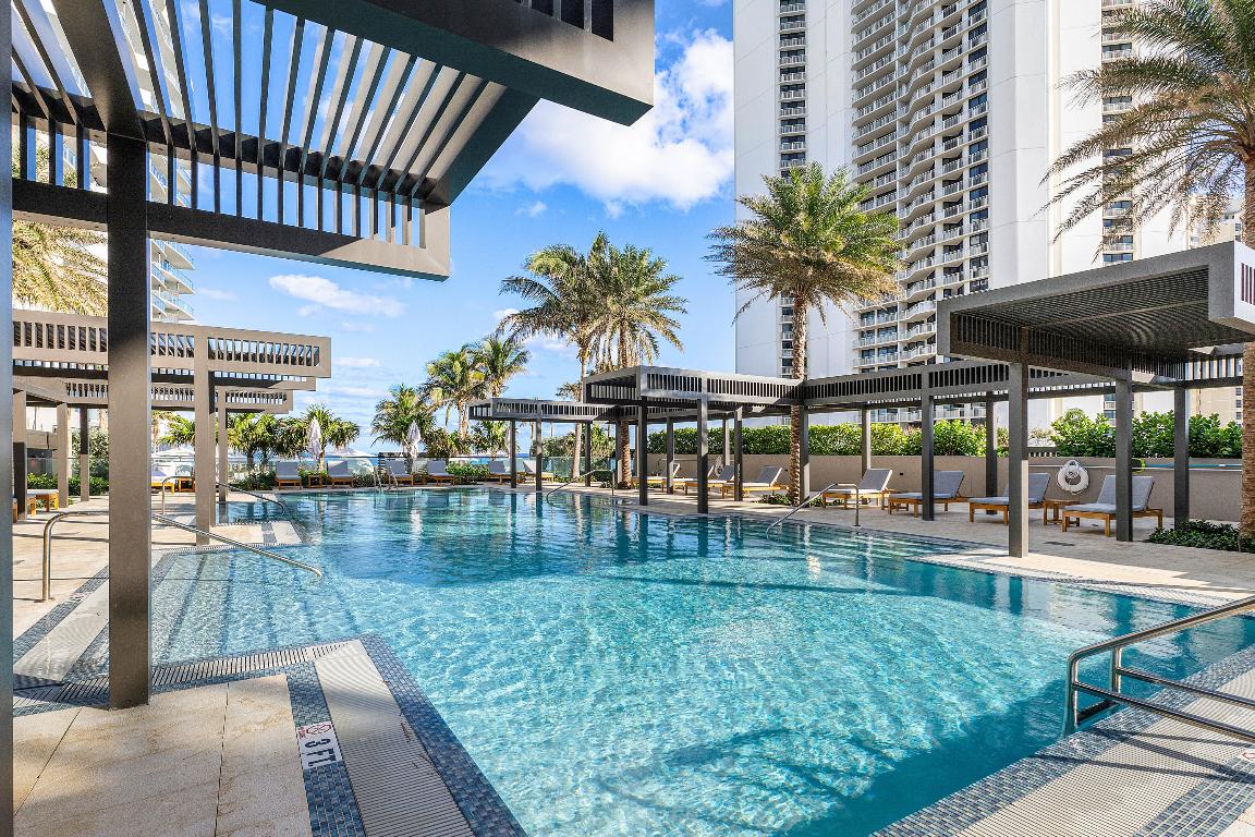 3100 N Ocean Drive H-1209