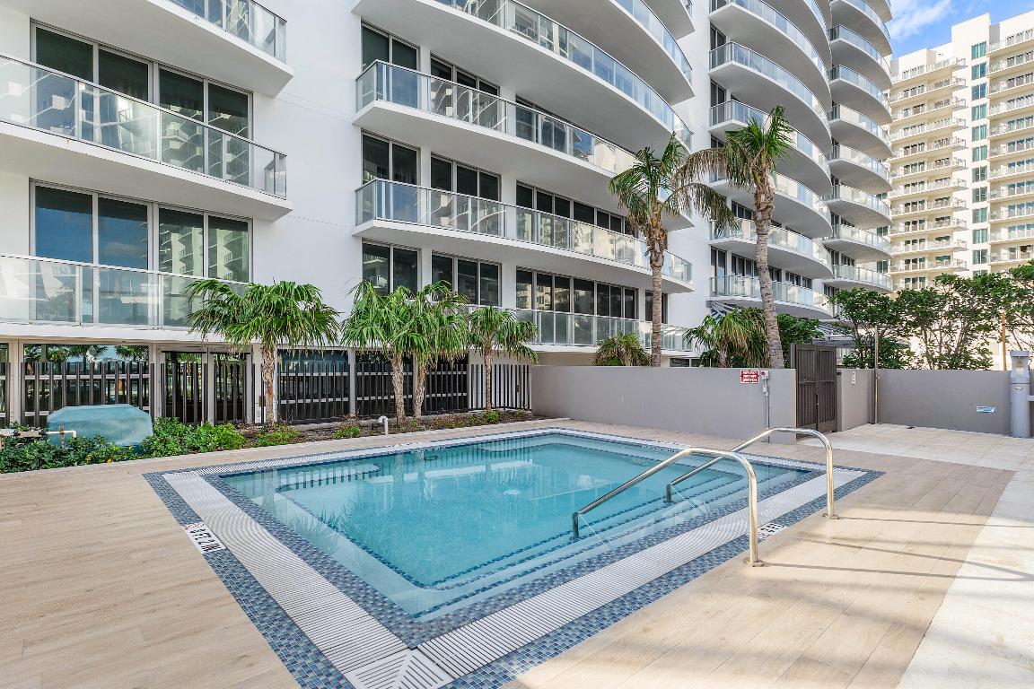 3100 N Ocean Drive H-1209