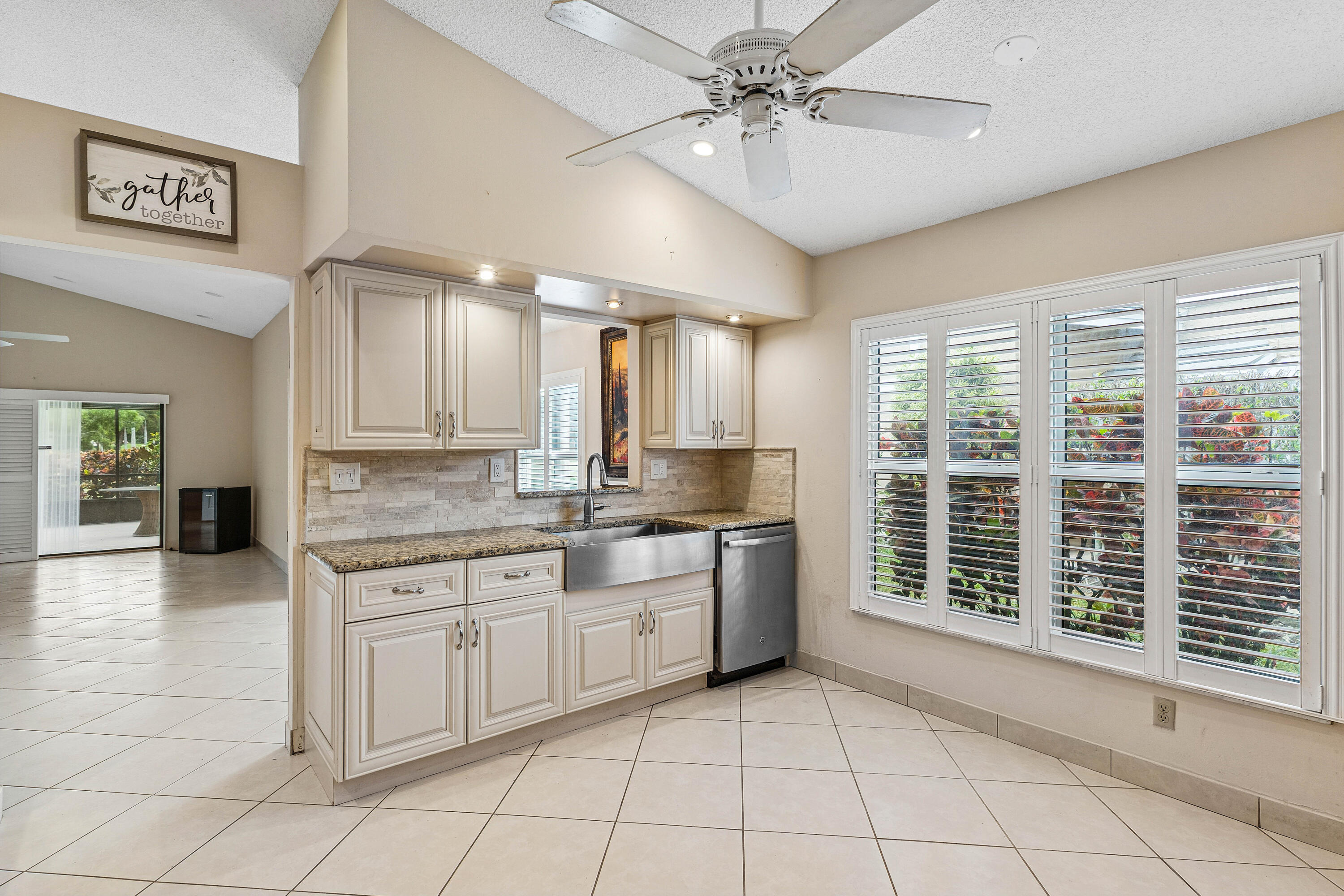 6249 Beaconwood Road