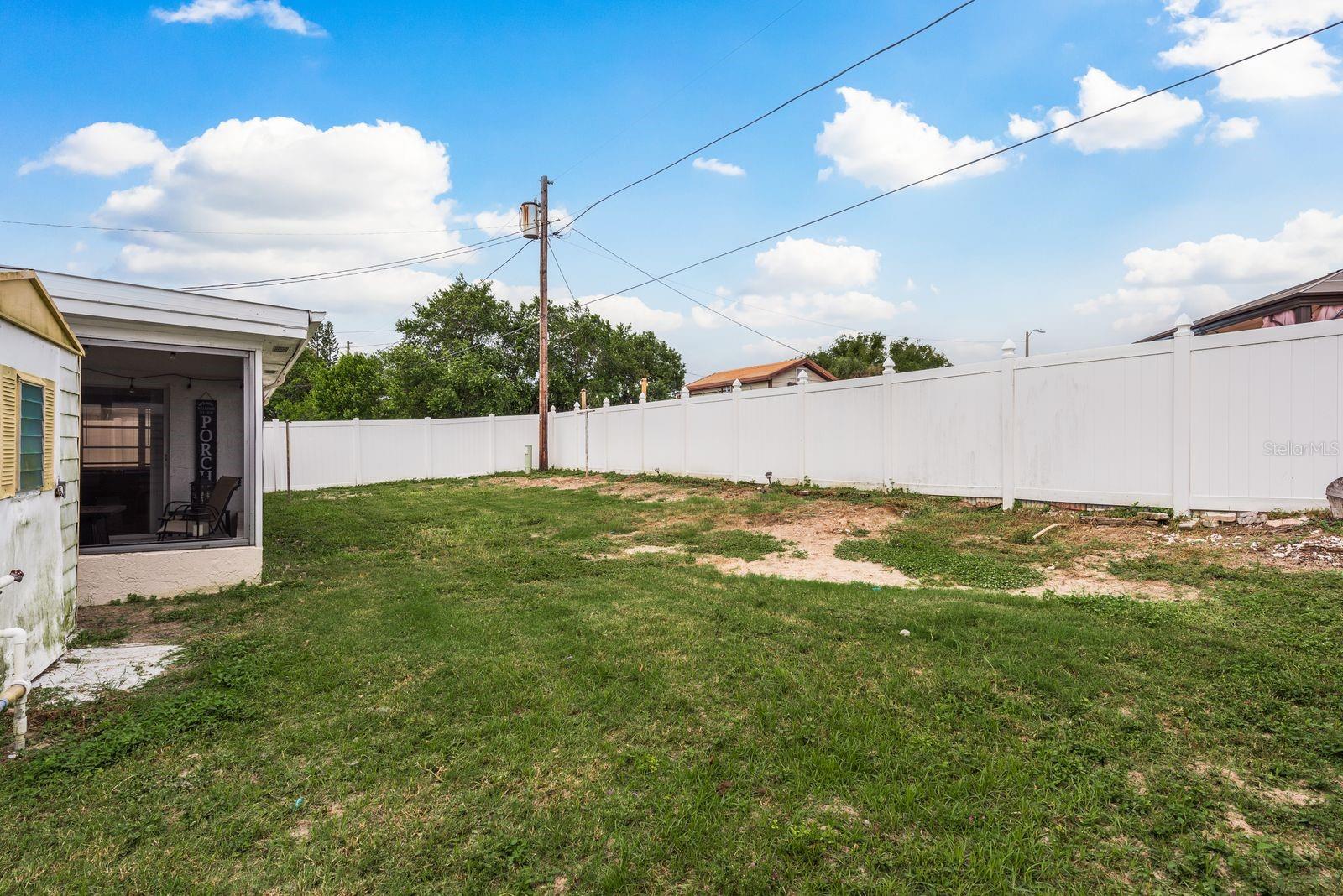 4301 CANTERBERRY DR