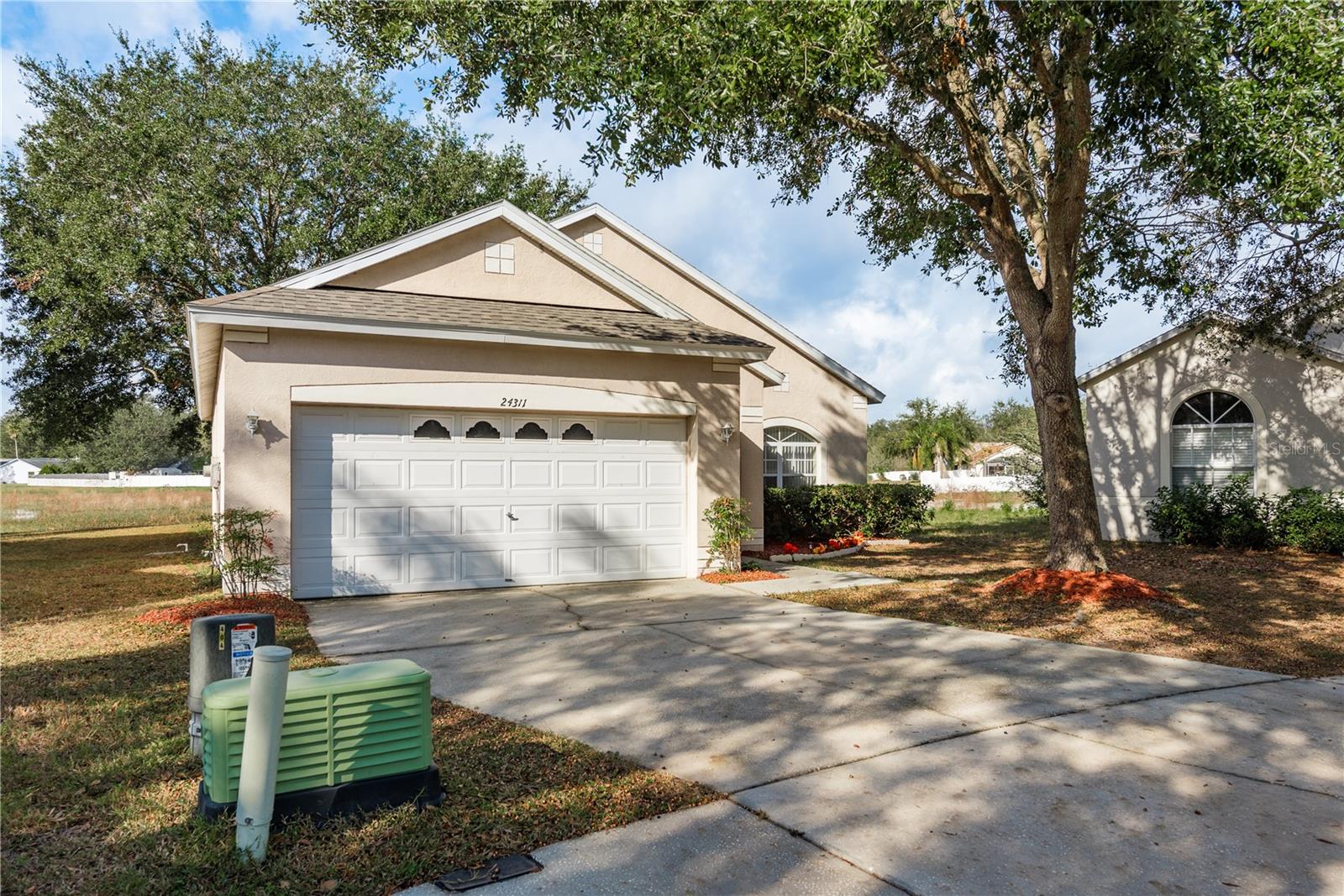 24311 BREEZY OAK CT