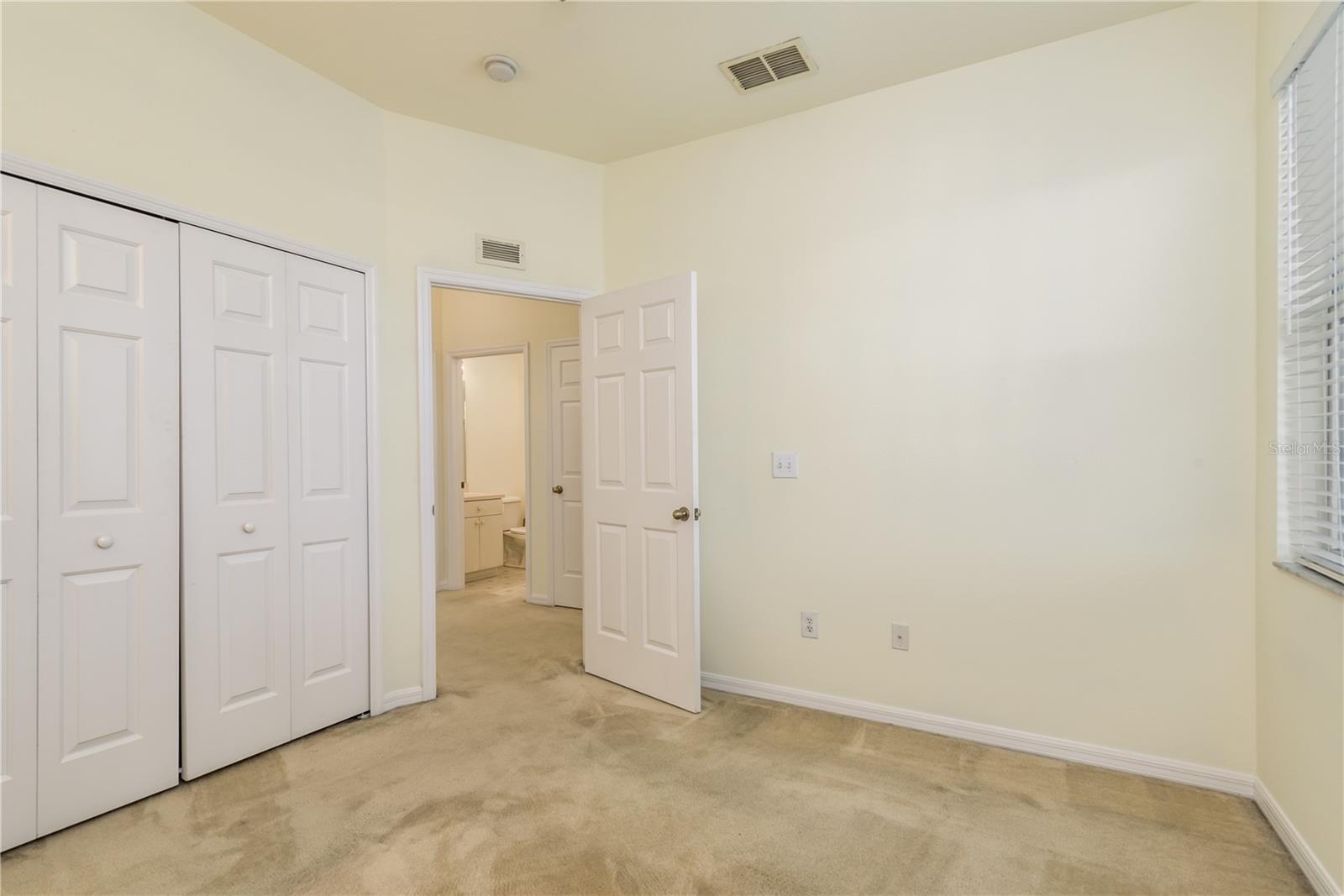 24311 BREEZY OAK CT