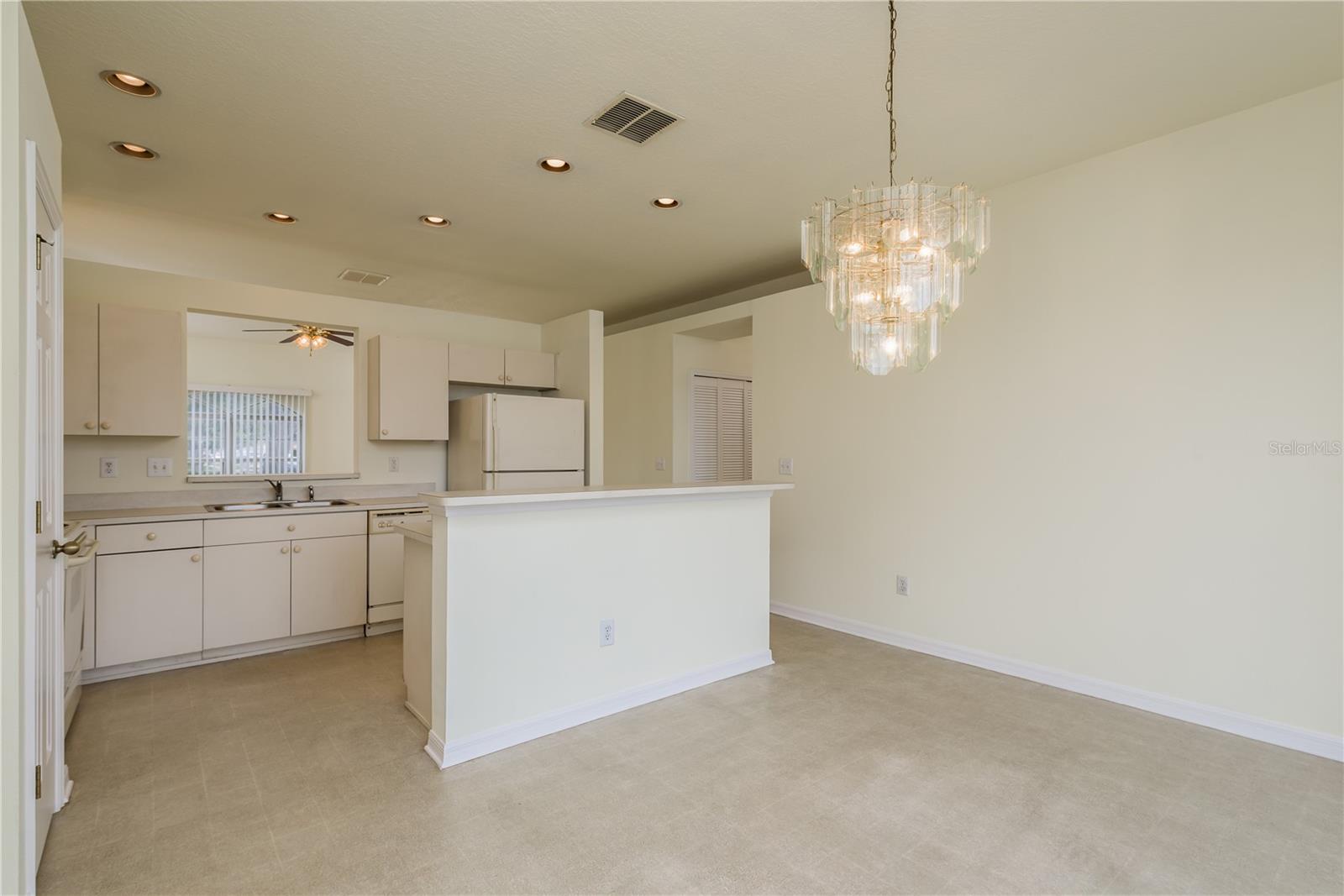 24311 BREEZY OAK CT