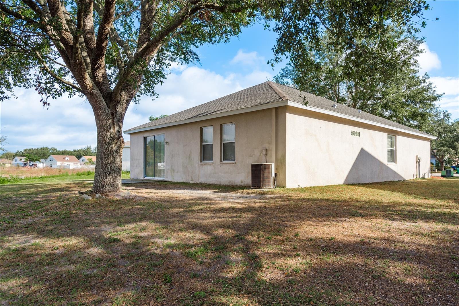 24311 BREEZY OAK CT