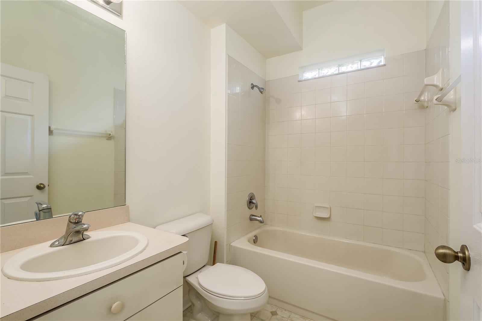 24311 BREEZY OAK CT