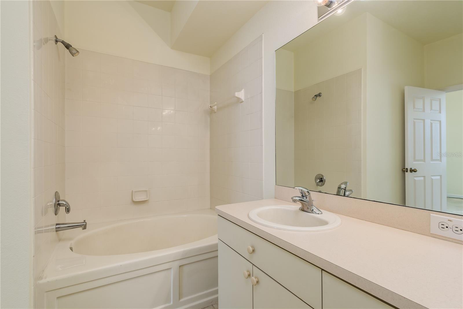 24311 BREEZY OAK CT