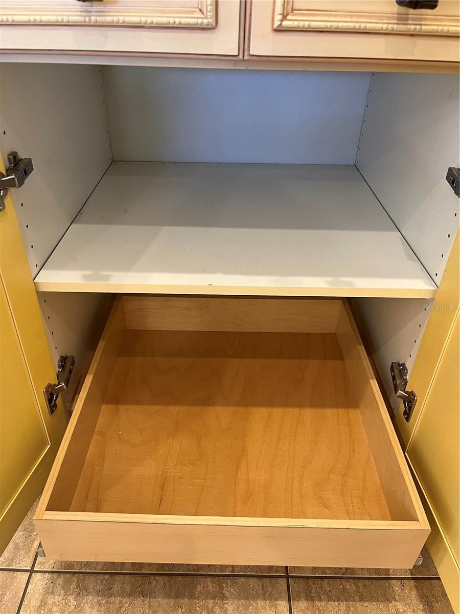 10364 LOCKER DR