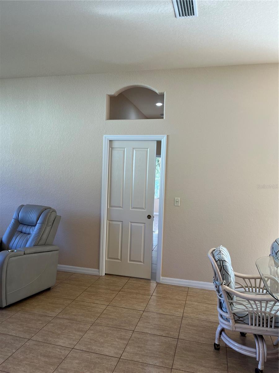 10364 LOCKER DR