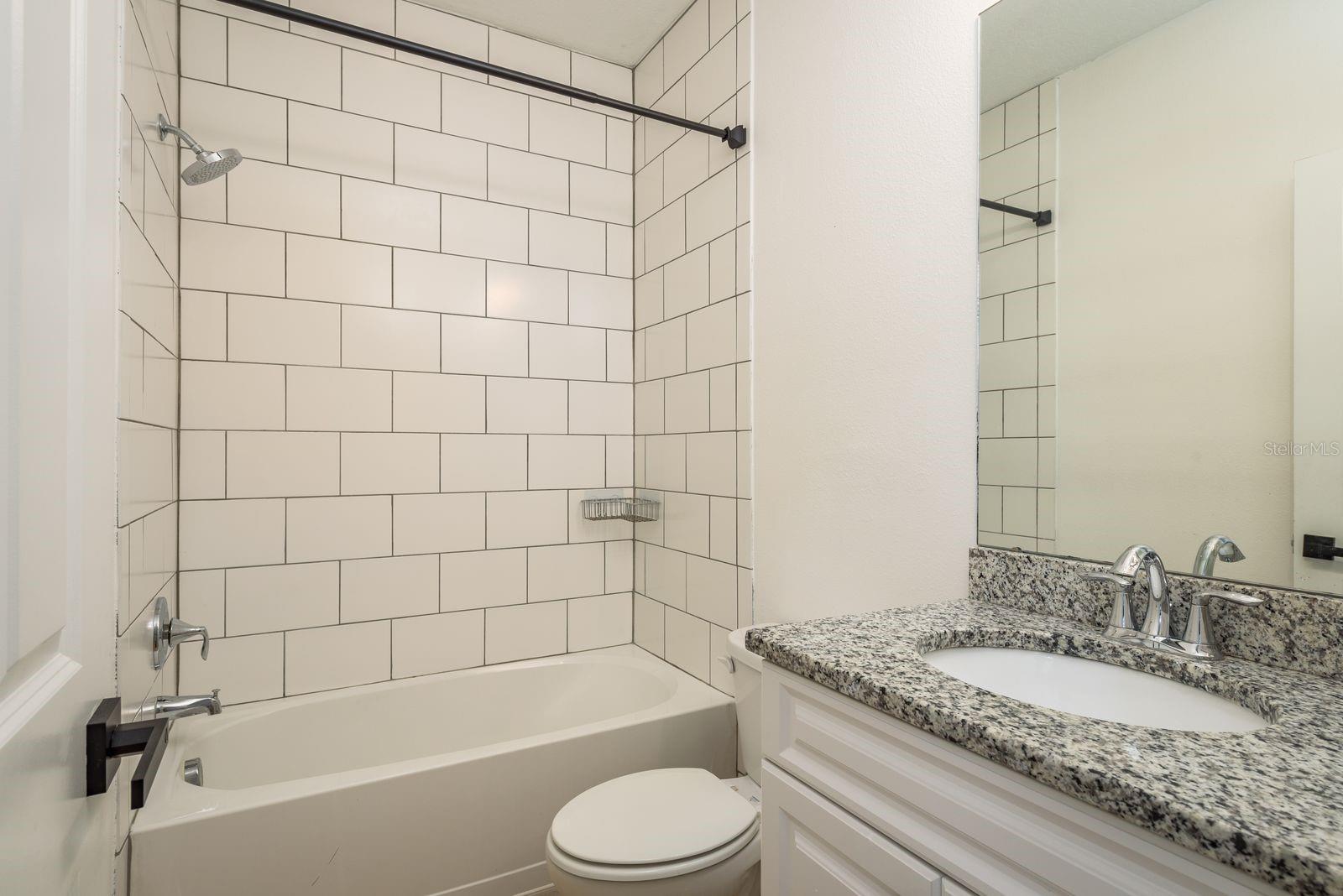 637 JETSTAR LN